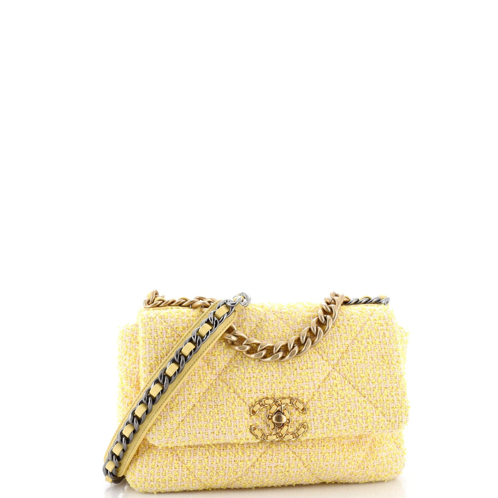 19 Flap Bag Quilted Tweed Medium