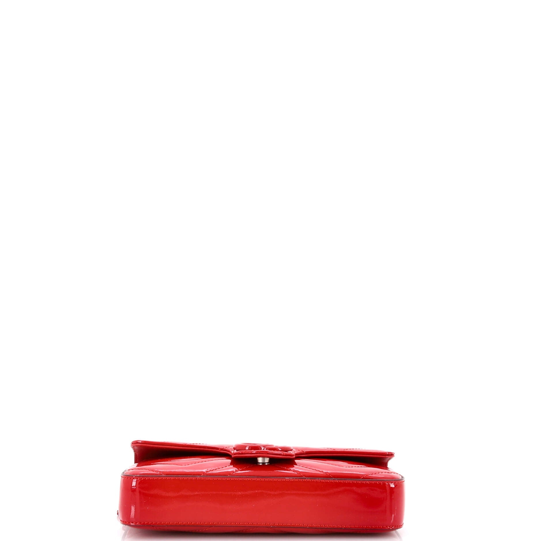GG Marmont Flap Bag Matelasse Patent Mini
