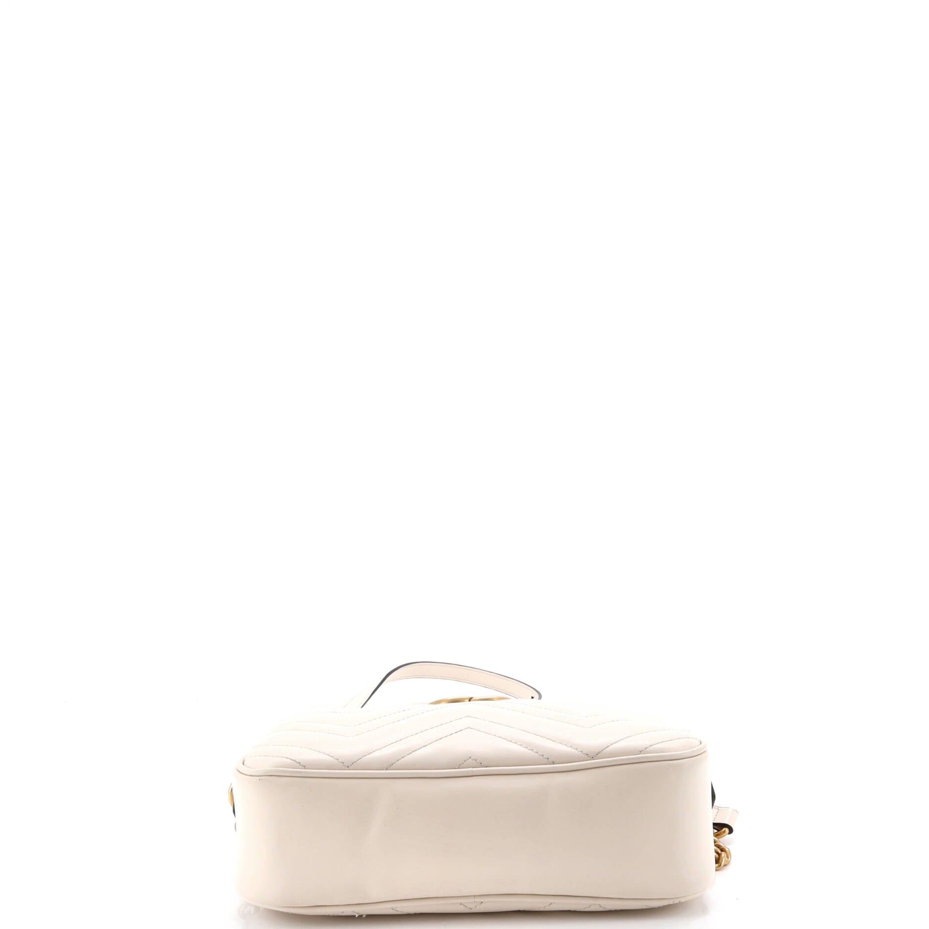 GG Marmont Shoulder Bag Matelasse Leather Medium
