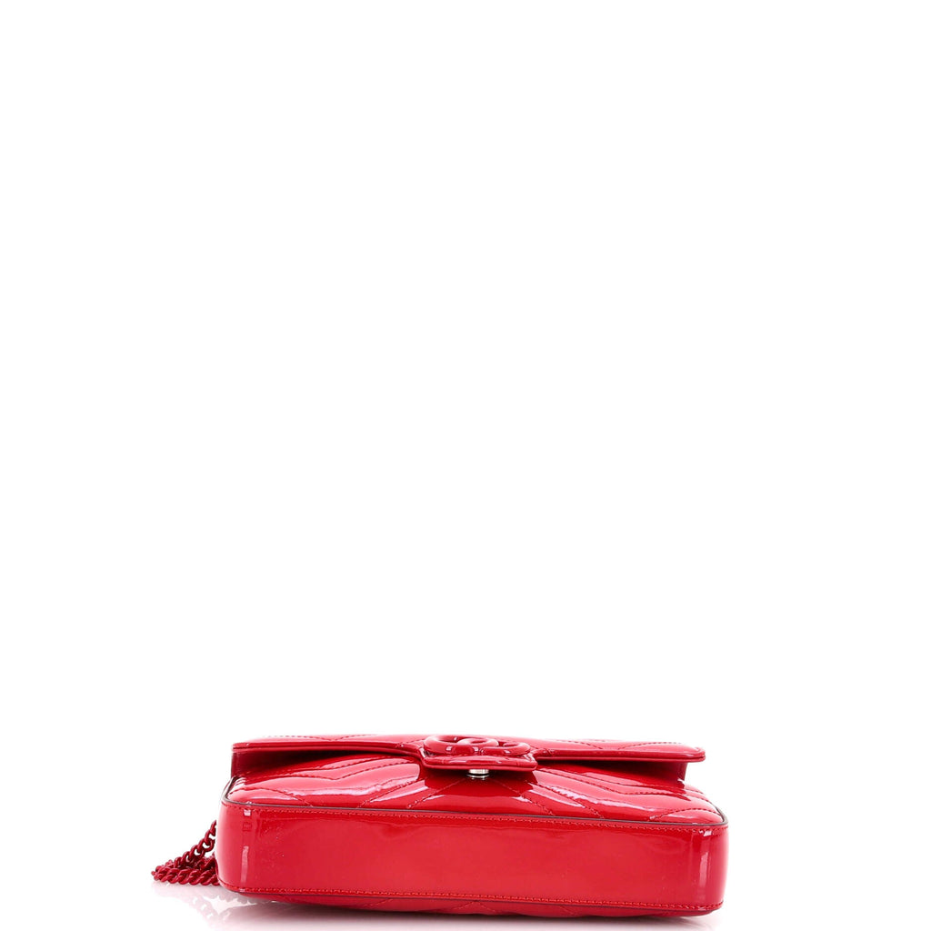 GG Marmont Flap Bag Matelasse Patent Mini