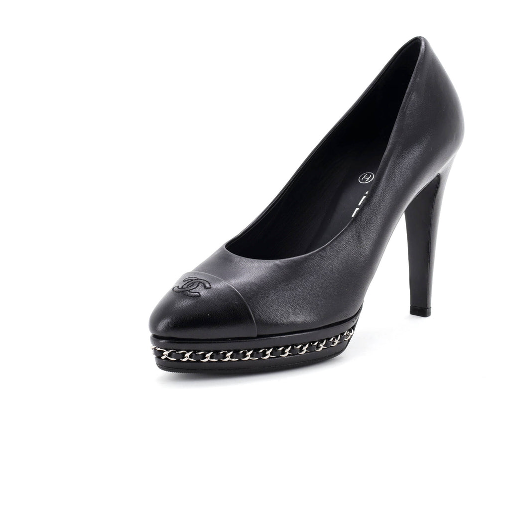 Women's CC Cap Toe Chain Around Pumps Leather