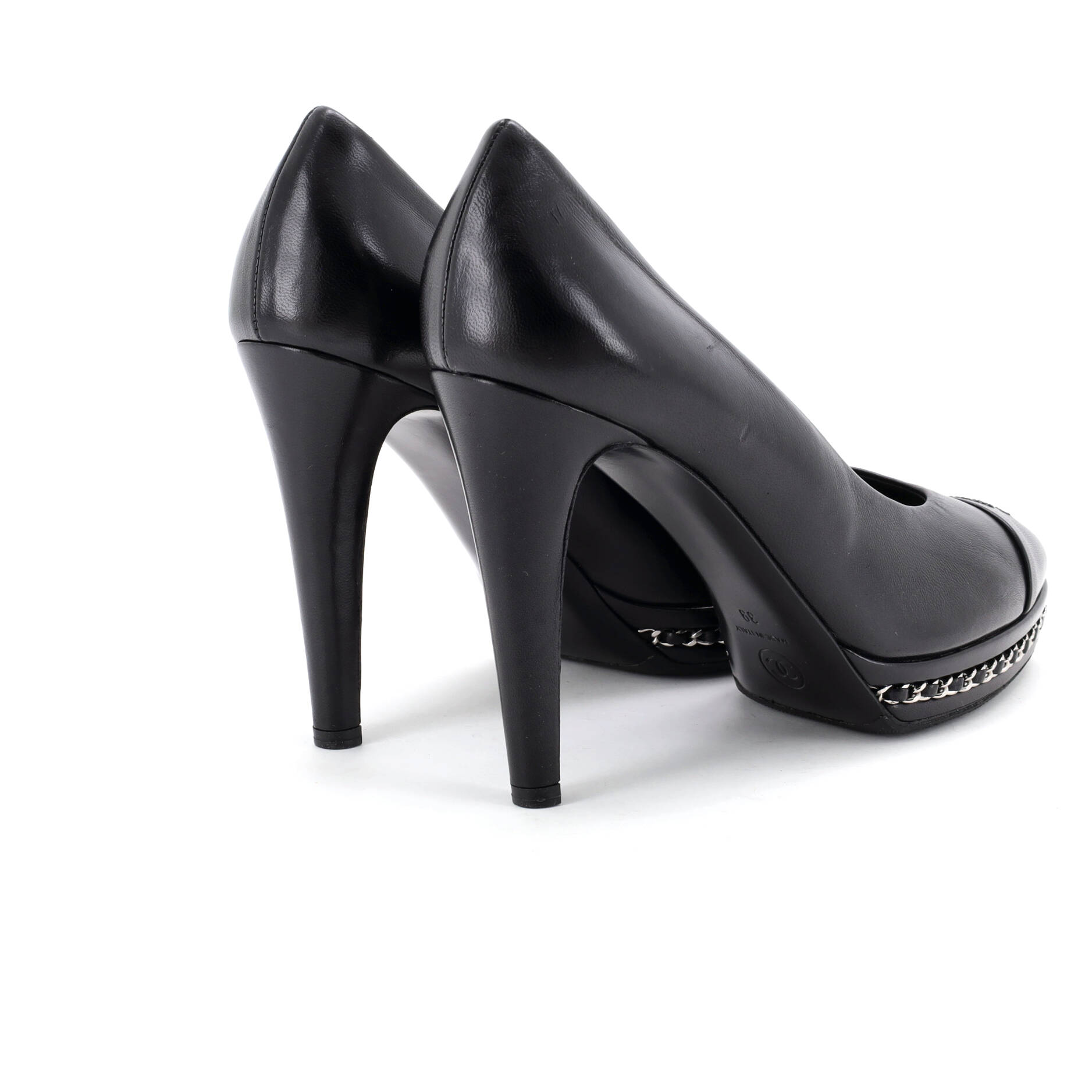 Women's CC Cap Toe Chain Around Pumps Leather