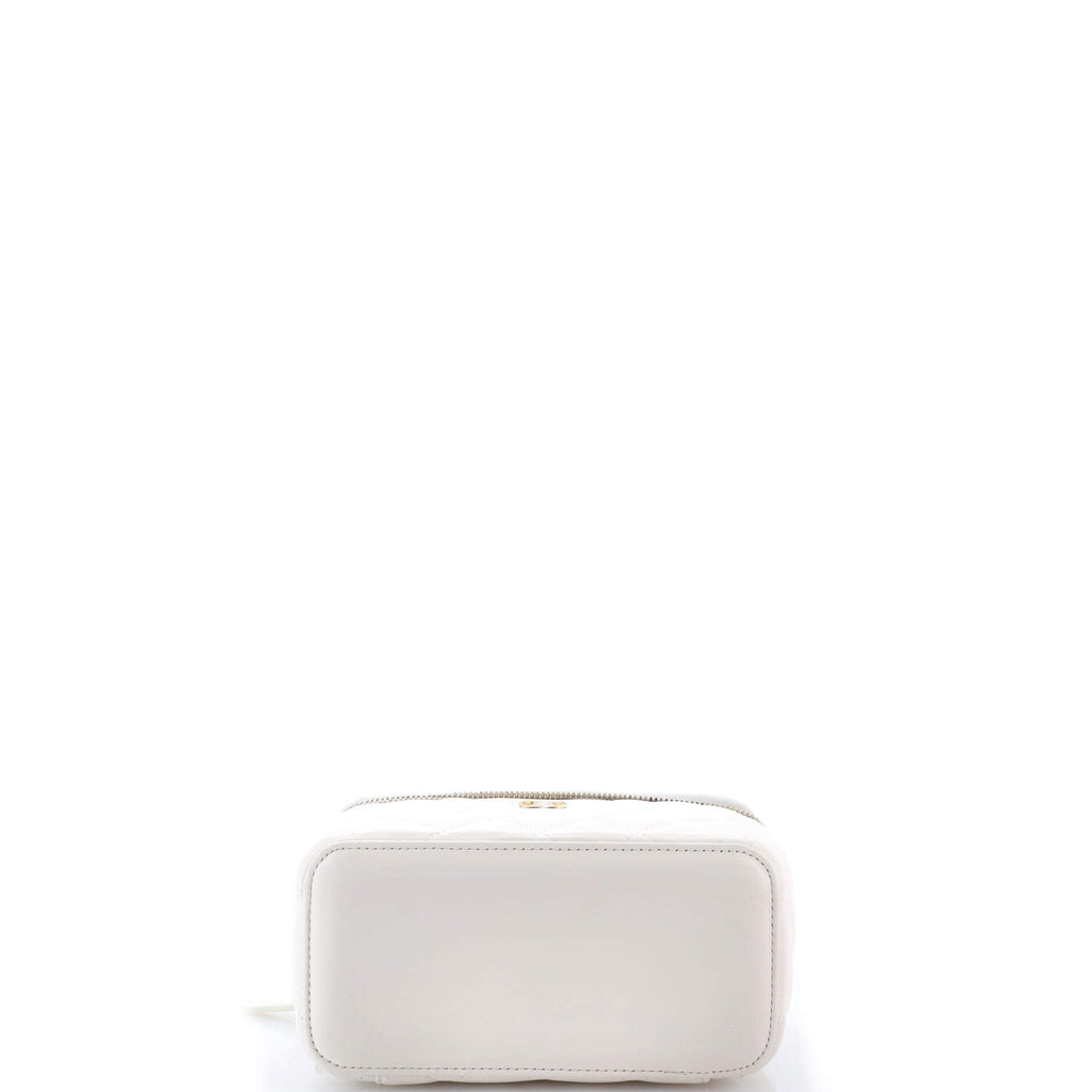 Pearl Crush Vanity Case with Chain Quilted Lambskin Small