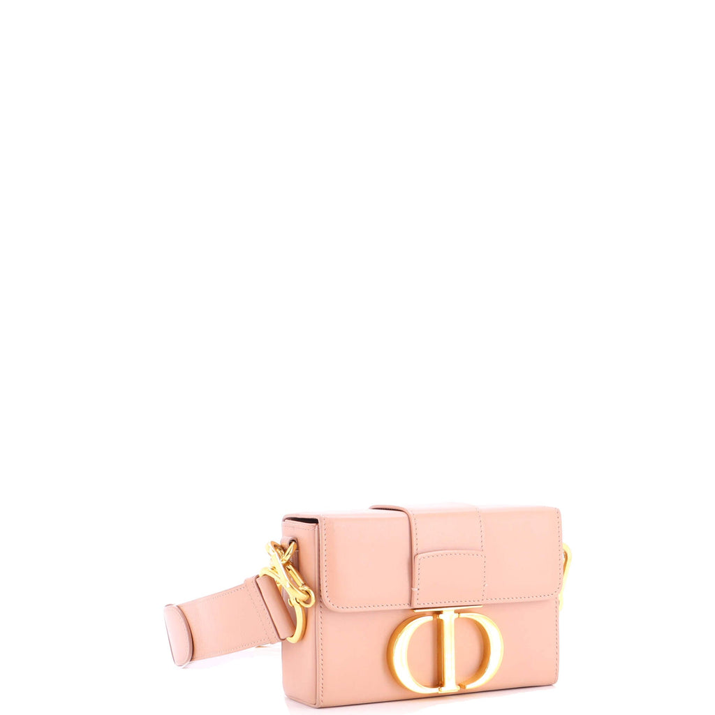 30 Montaigne Box Bag Leather