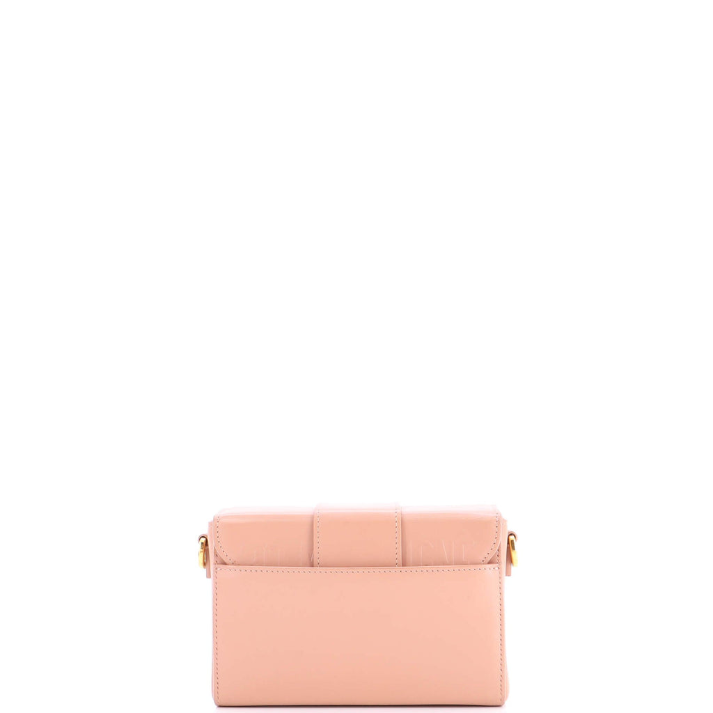 30 Montaigne Box Bag Leather