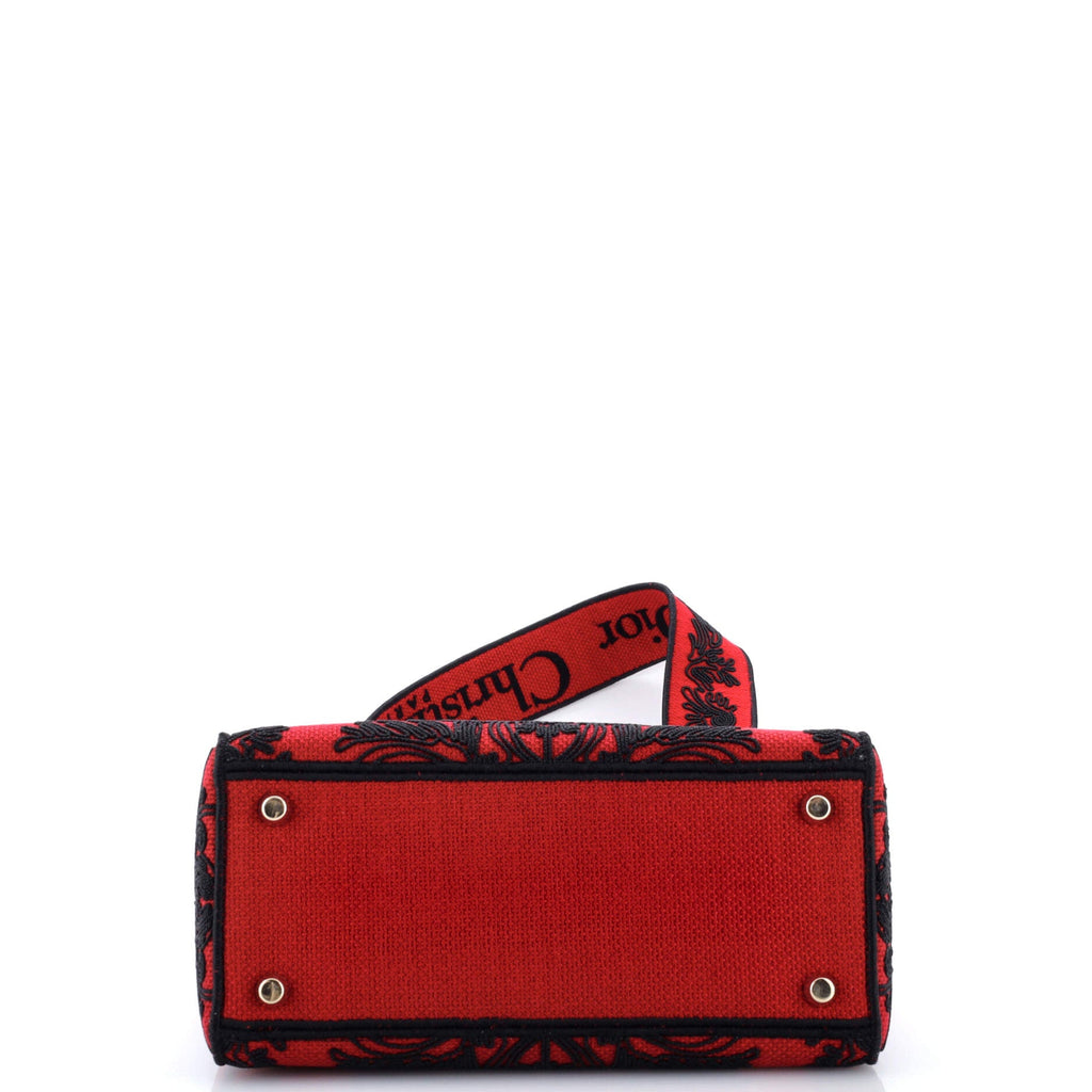 Lady D-Lite Bag Embroidered Canvas Medium