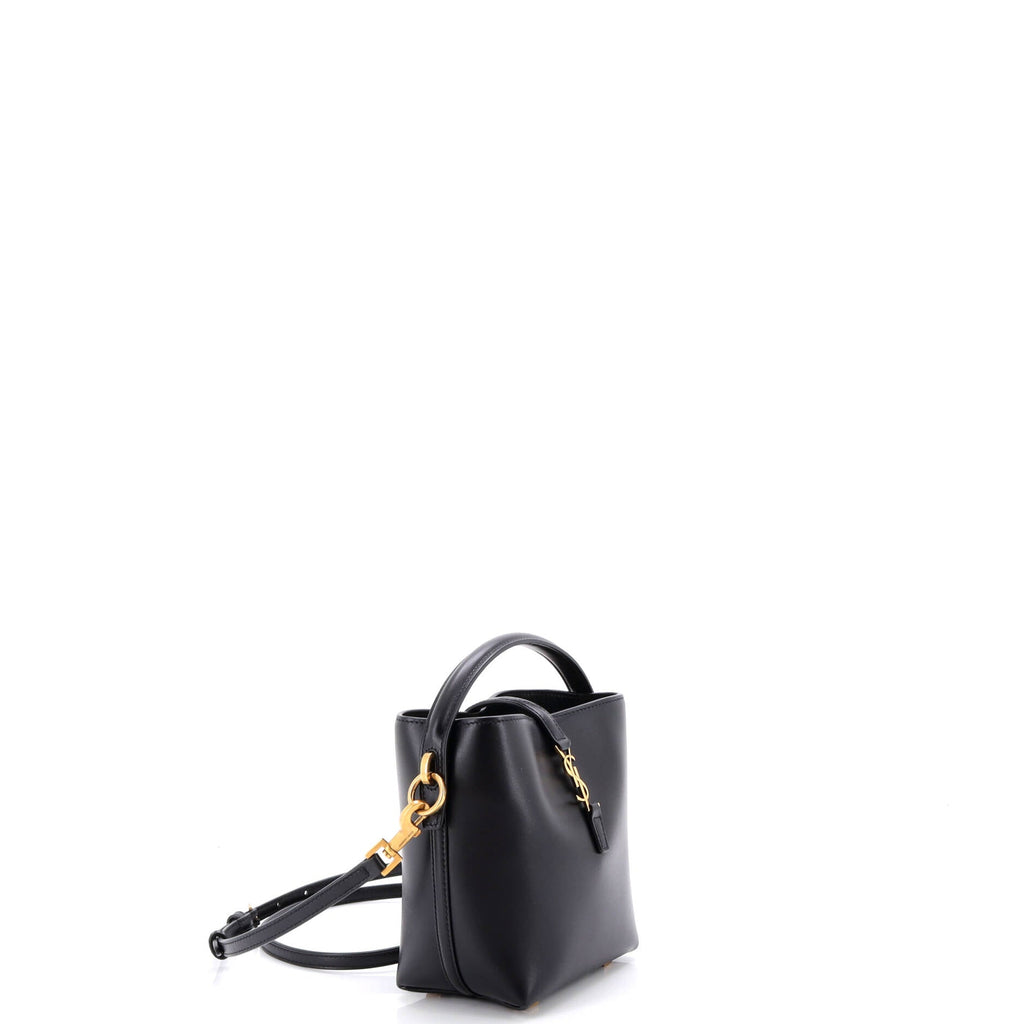 Le 37 Bucket Bag Leather Mini