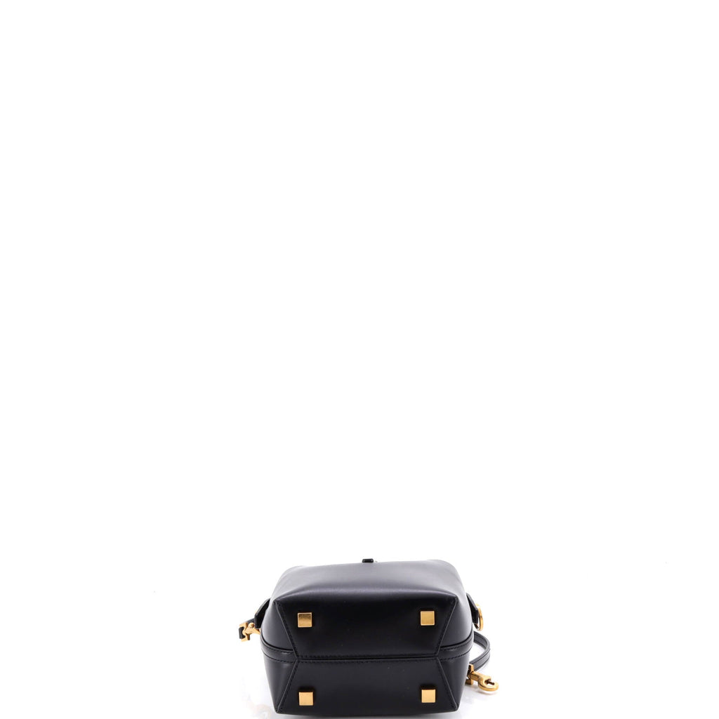 Le 37 Bucket Bag Leather Mini