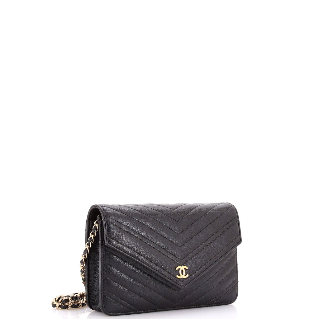 Envelope Wallet on Chain Chevron Calfskin