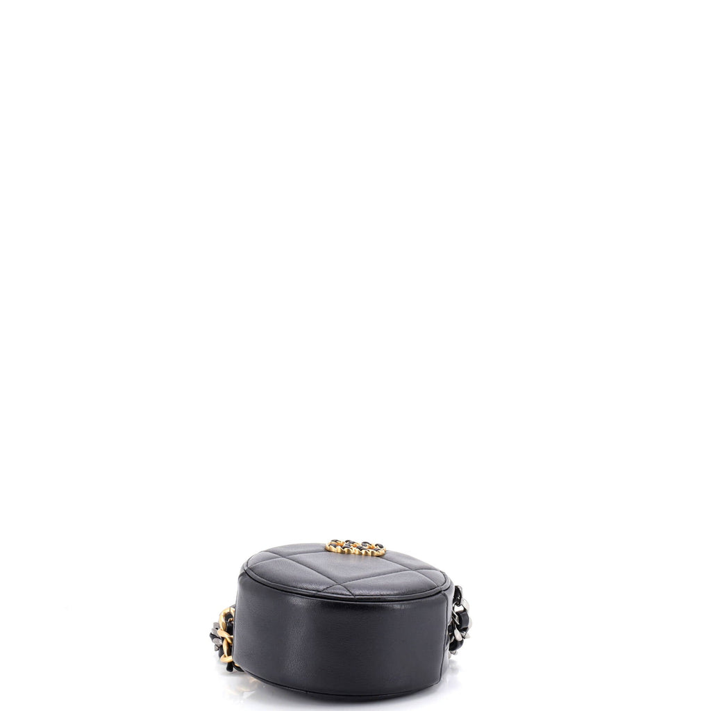 19 Round Clutch with Chain Quilted Leather
