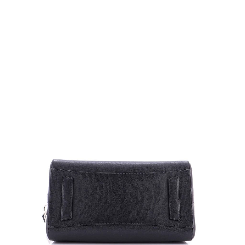 Antigona Bag Leather Medium
