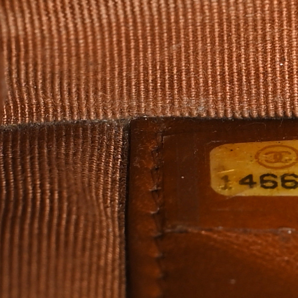 Caviar Quilted Wallet On Chain WOC Light Brown