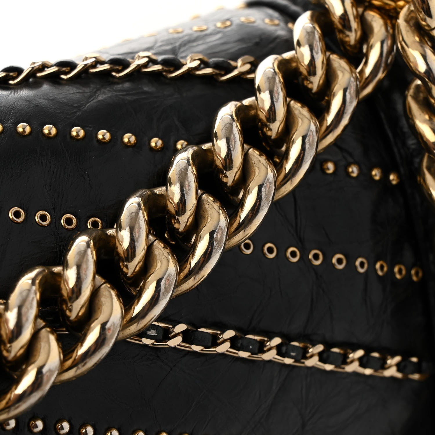 Crumpled Calfskin Chevron Chain Medium Boy Flap Black