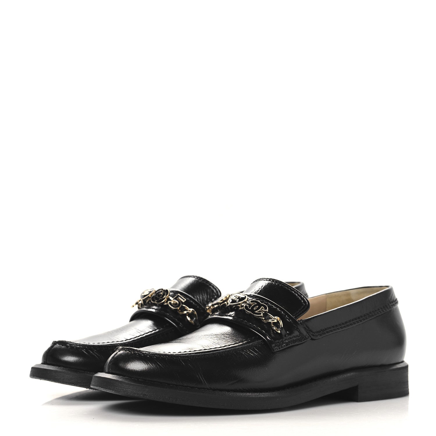 Calfskin Enamel Charms Mocassin Loafers 38 Black