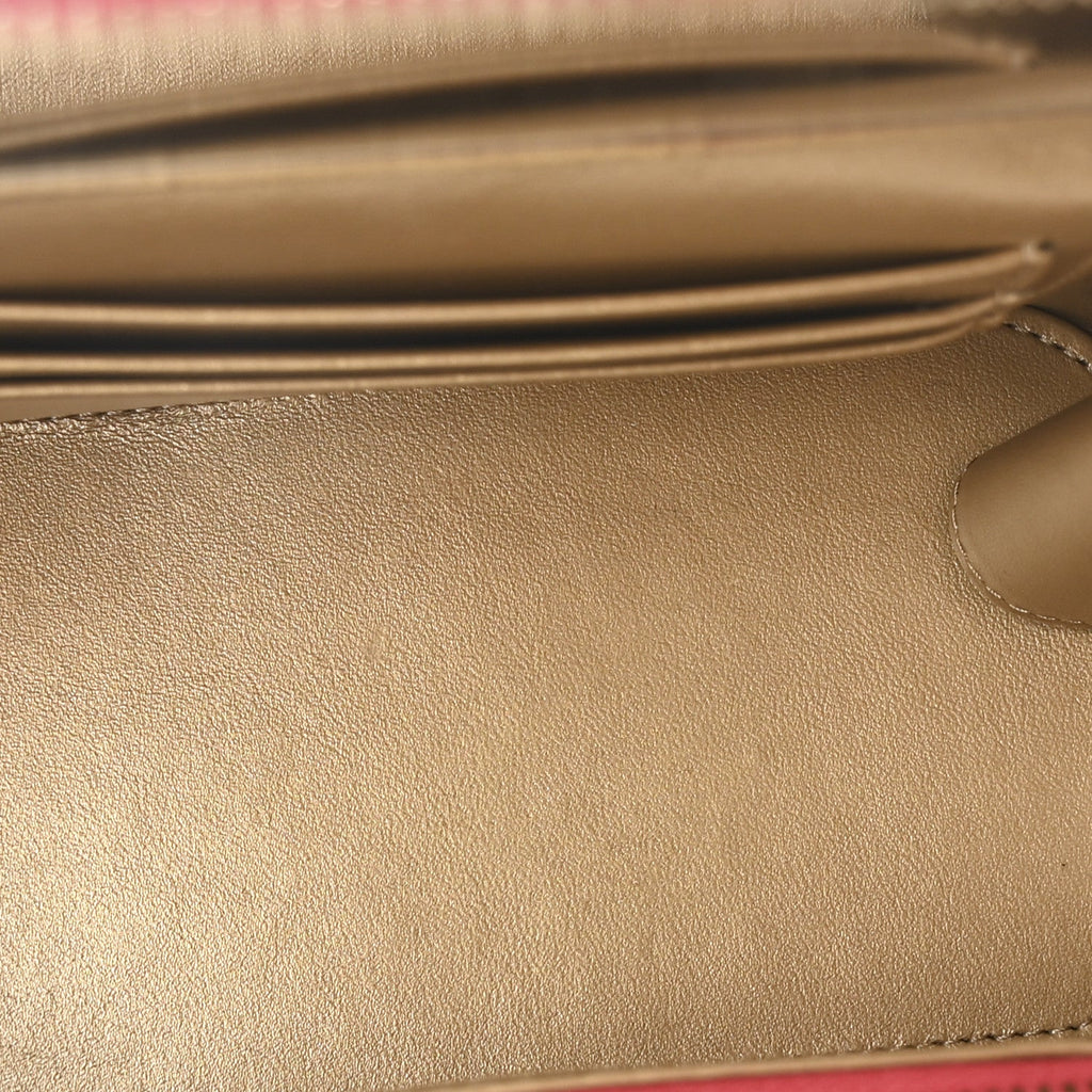 Lambskin Quilted Small Pearl Crush Vanity Case With Chain Red