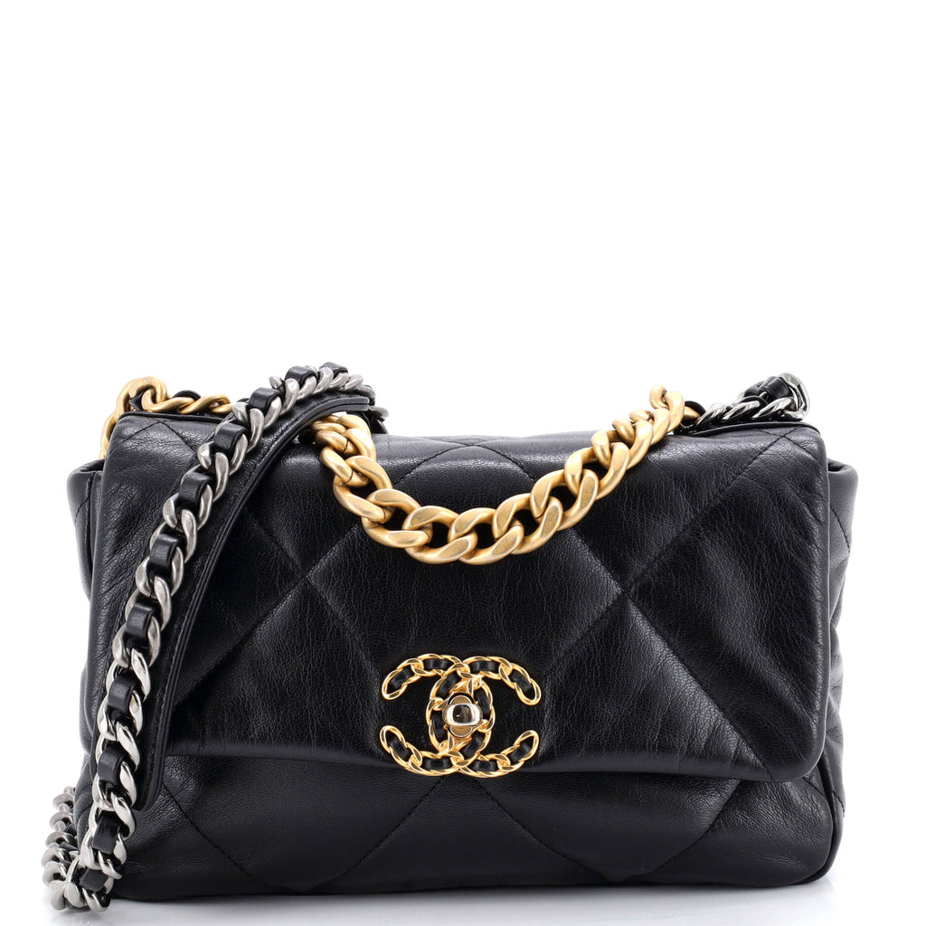19 Flap Bag Quilted Leather Medium