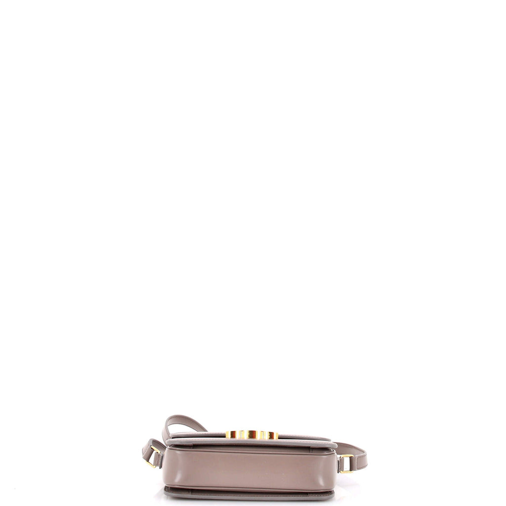 Triomphe Shoulder Bag Smooth Calfskin Teen