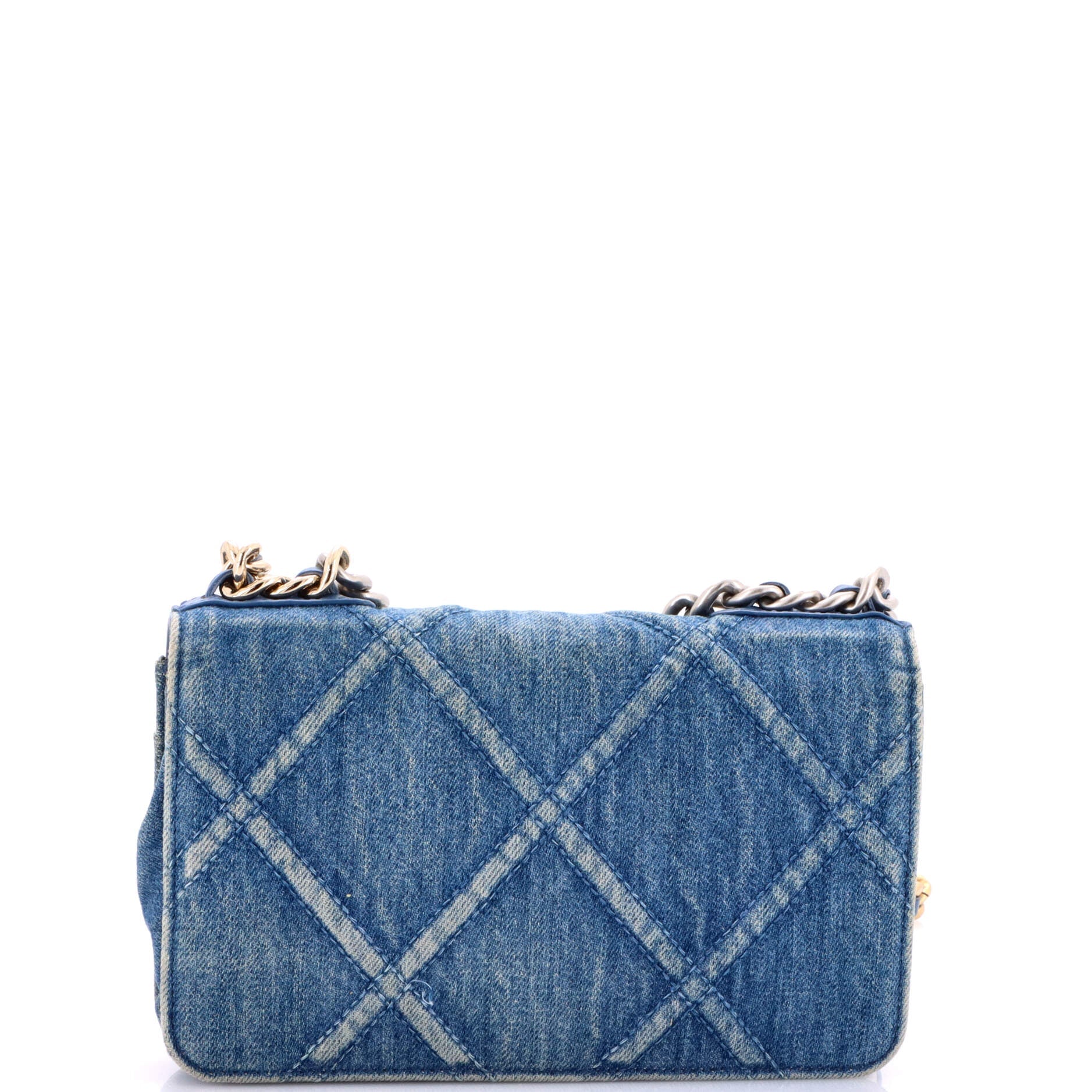 19 Wallet on Chain Quilted Denim