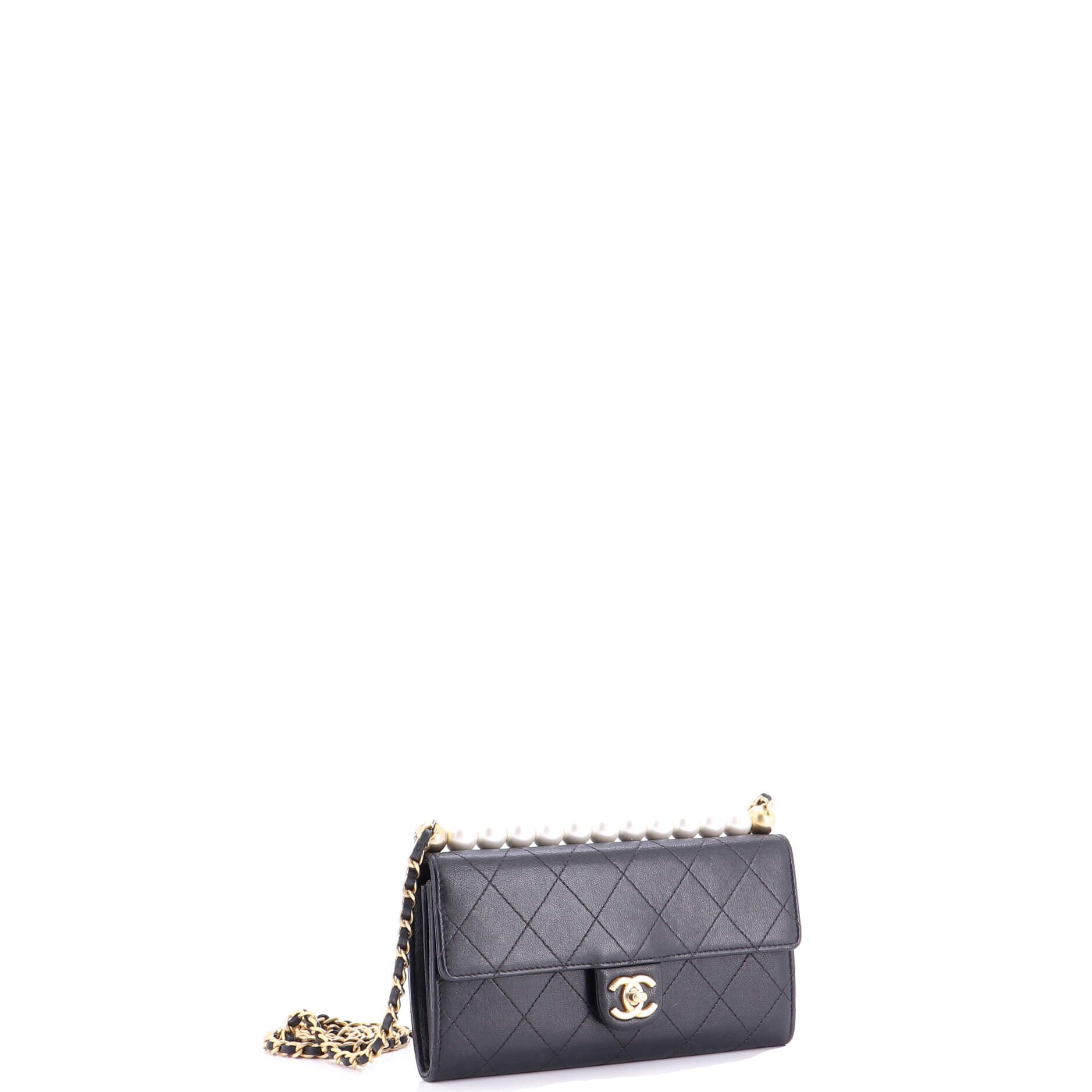 Chic Pearls Clutch with Chain Quilted Goatskin