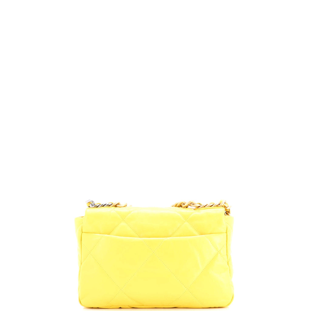 19 Flap Bag Quilted Leather Medium