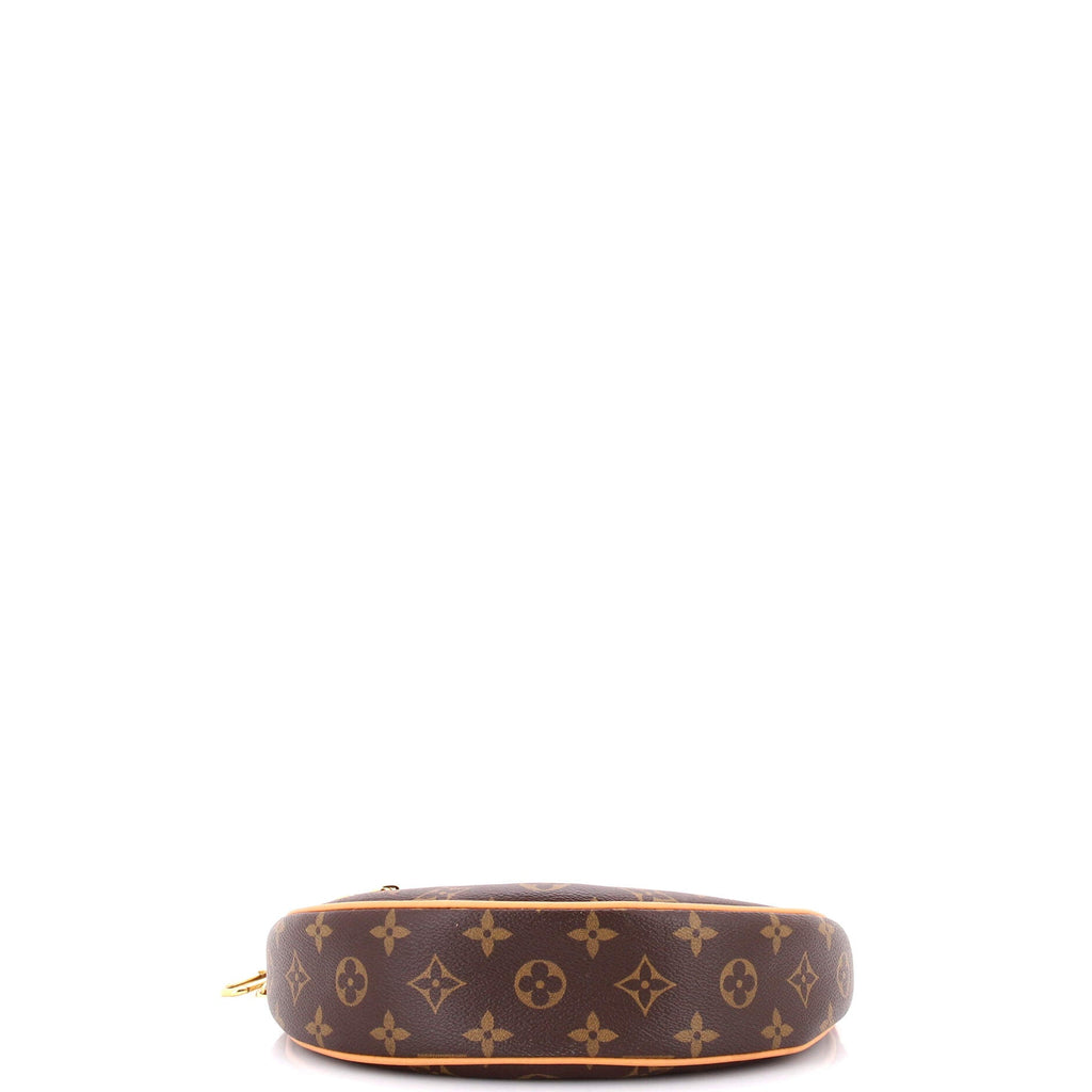 Loop Handbag Monogram Canvas