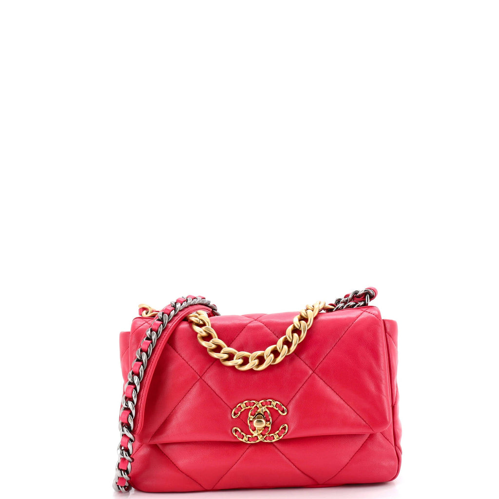 19 Flap Bag Quilted Leather Medium