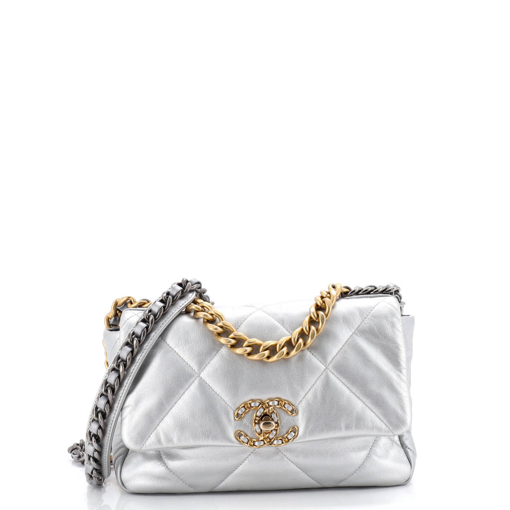 19 Flap Bag Quilted Leather Medium
