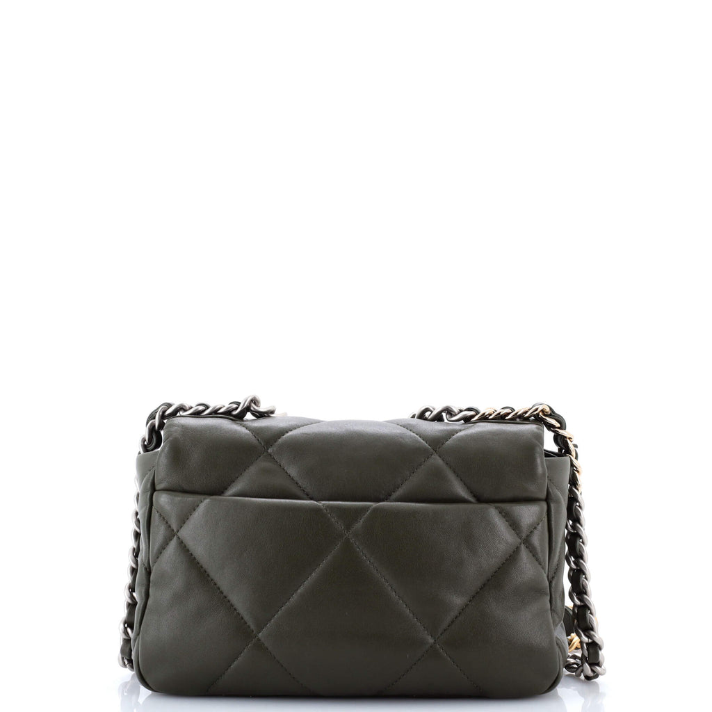 19 Flap Bag Quilted Leather Medium
