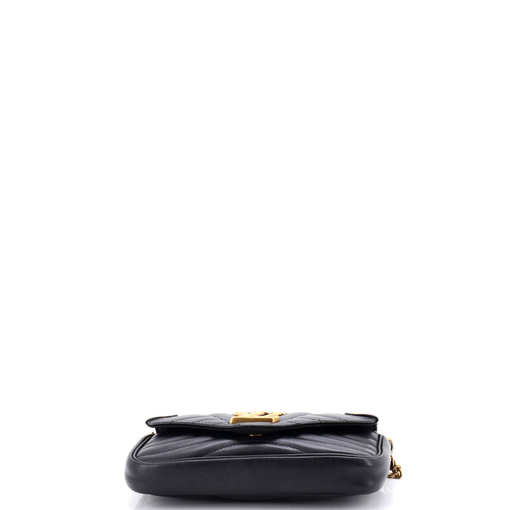 New Wave Chain Pochette Quilted Leather