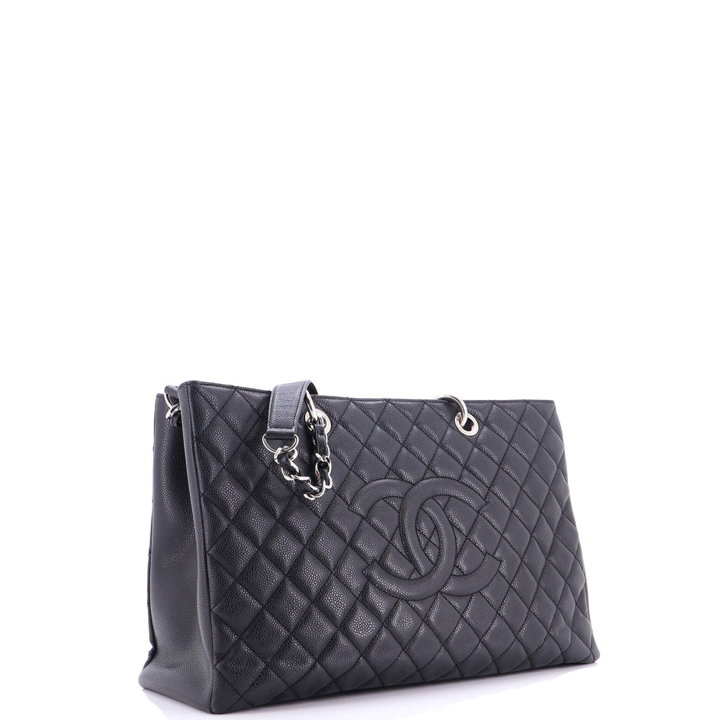 Grand Shopping Tote Quilted Caviar XL