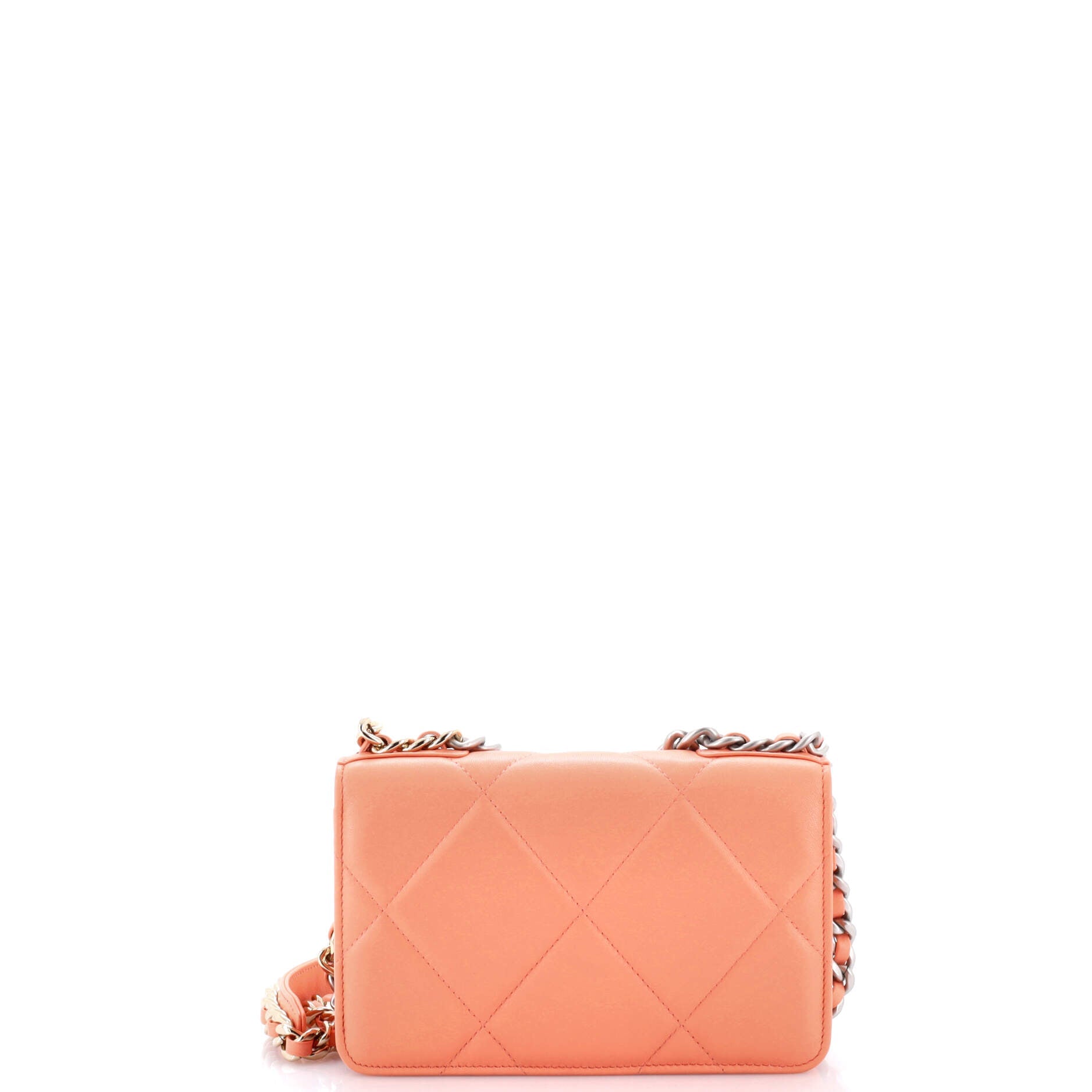19 Wallet on Chain Quilted Lambskin