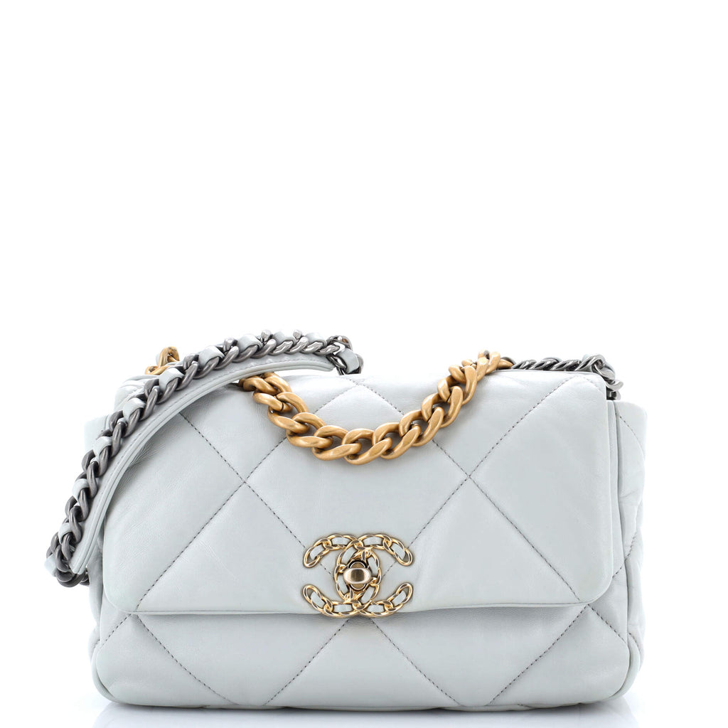 19 Flap Bag Quilted Leather Medium