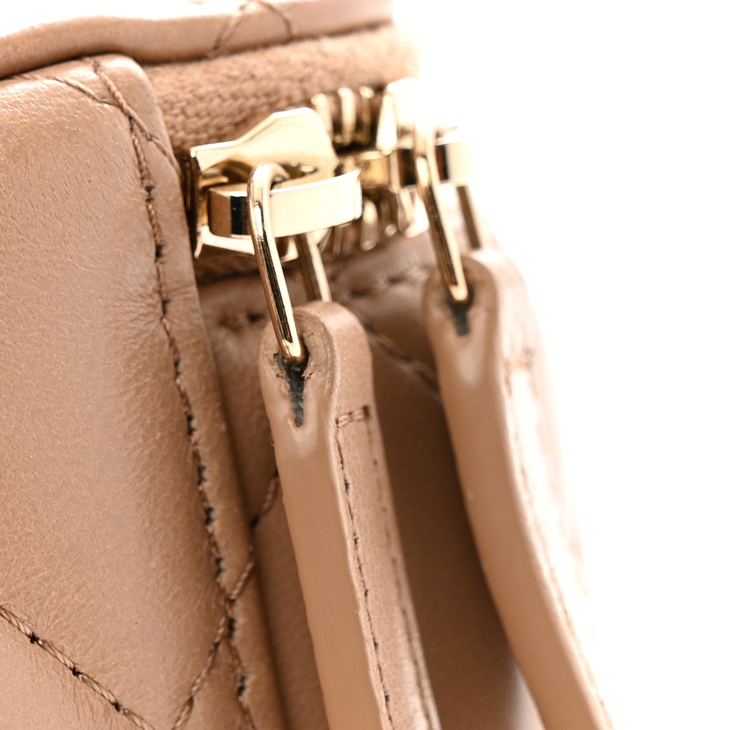 Lambskin Quilted Small Pillow Crush Vanity Case With Chain Beige