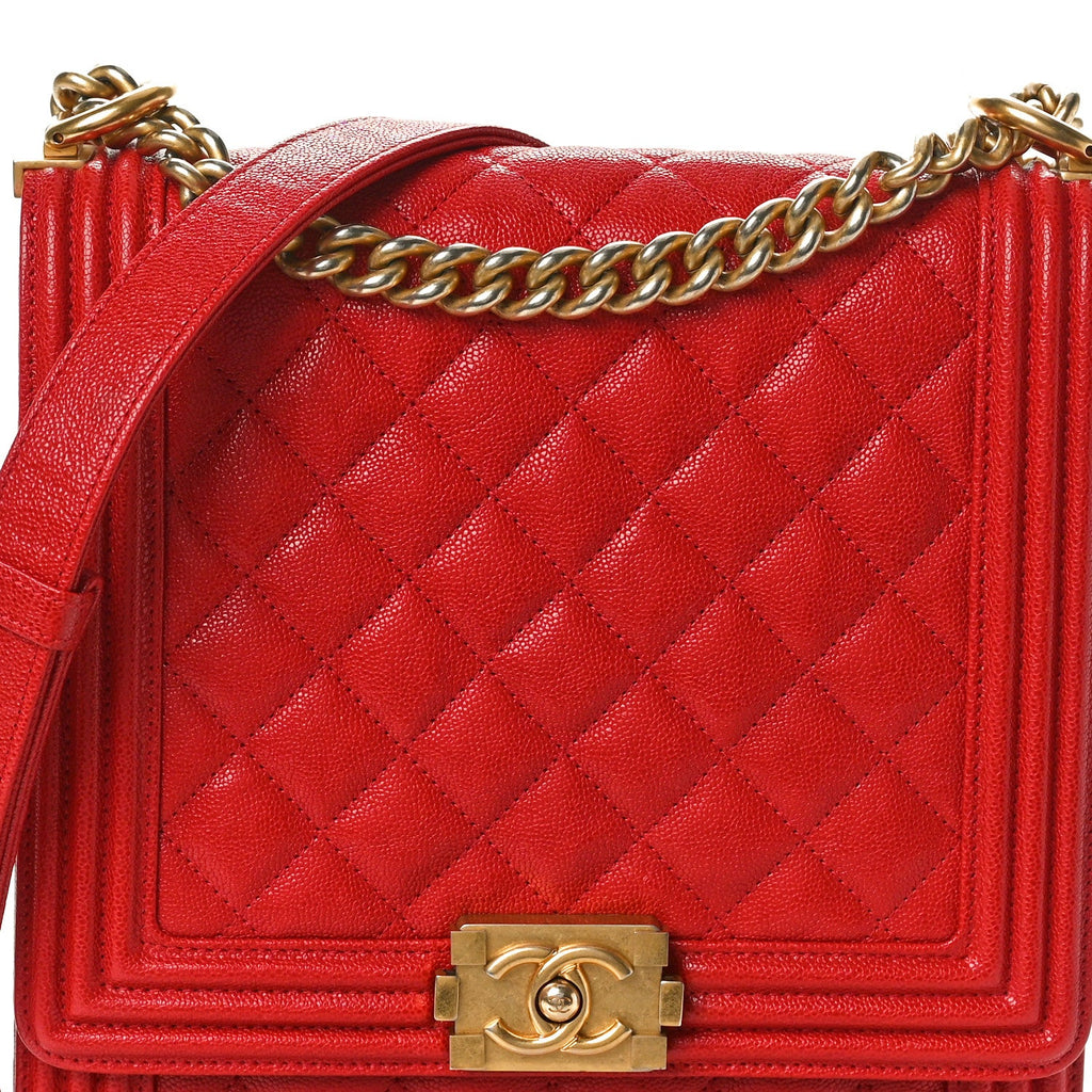 Caviar Quilted North South Boy Flap Red