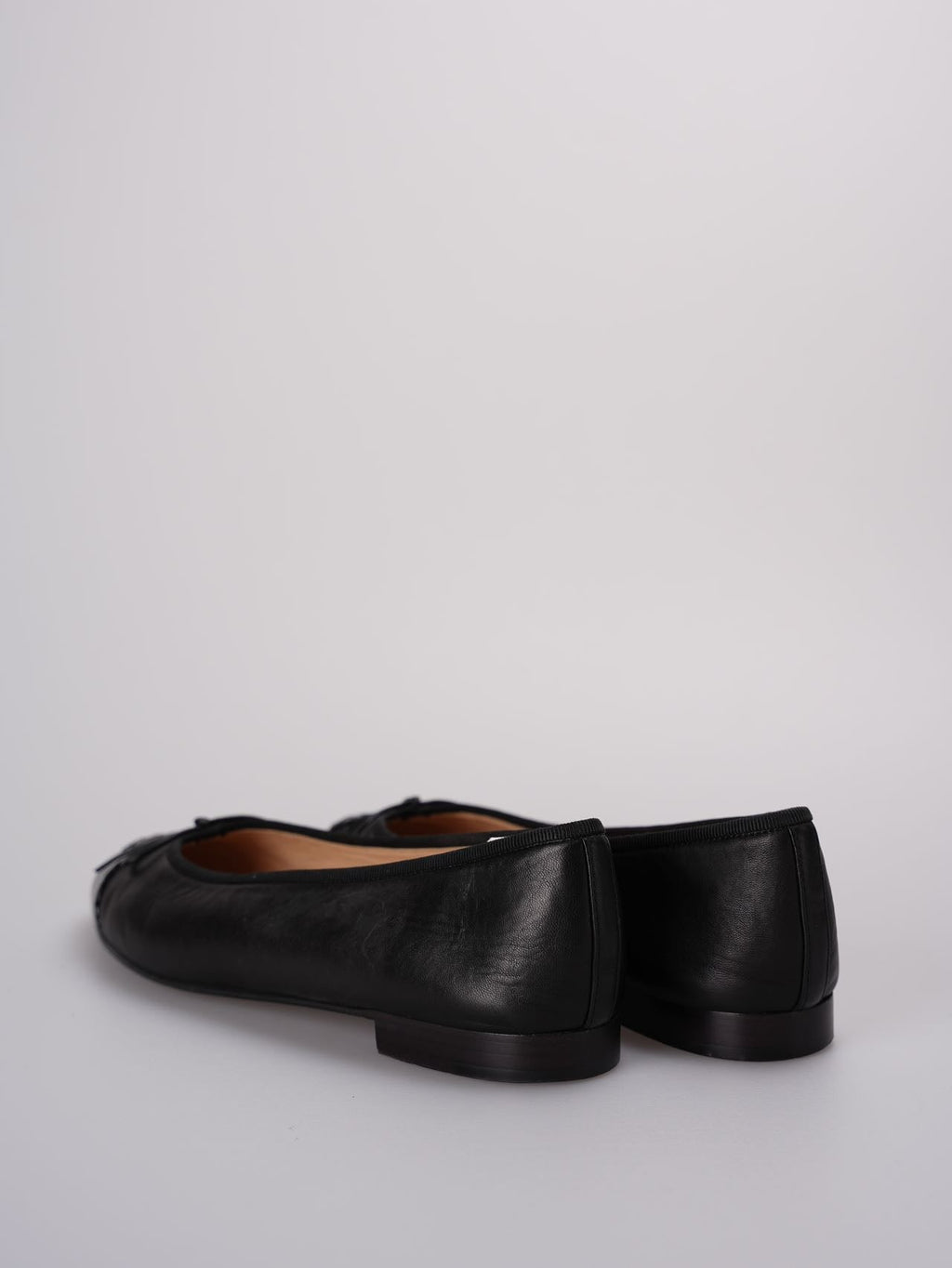 Chanel Ballet Flats in Black Leather Toe Size 40