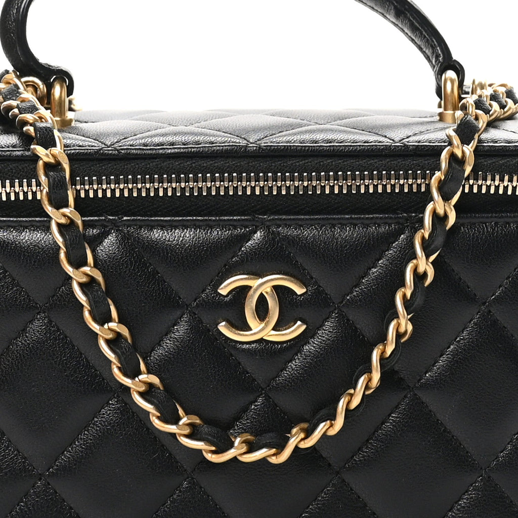 Lambskin Quilted Small Top Handle Vanity Case With Chain Black