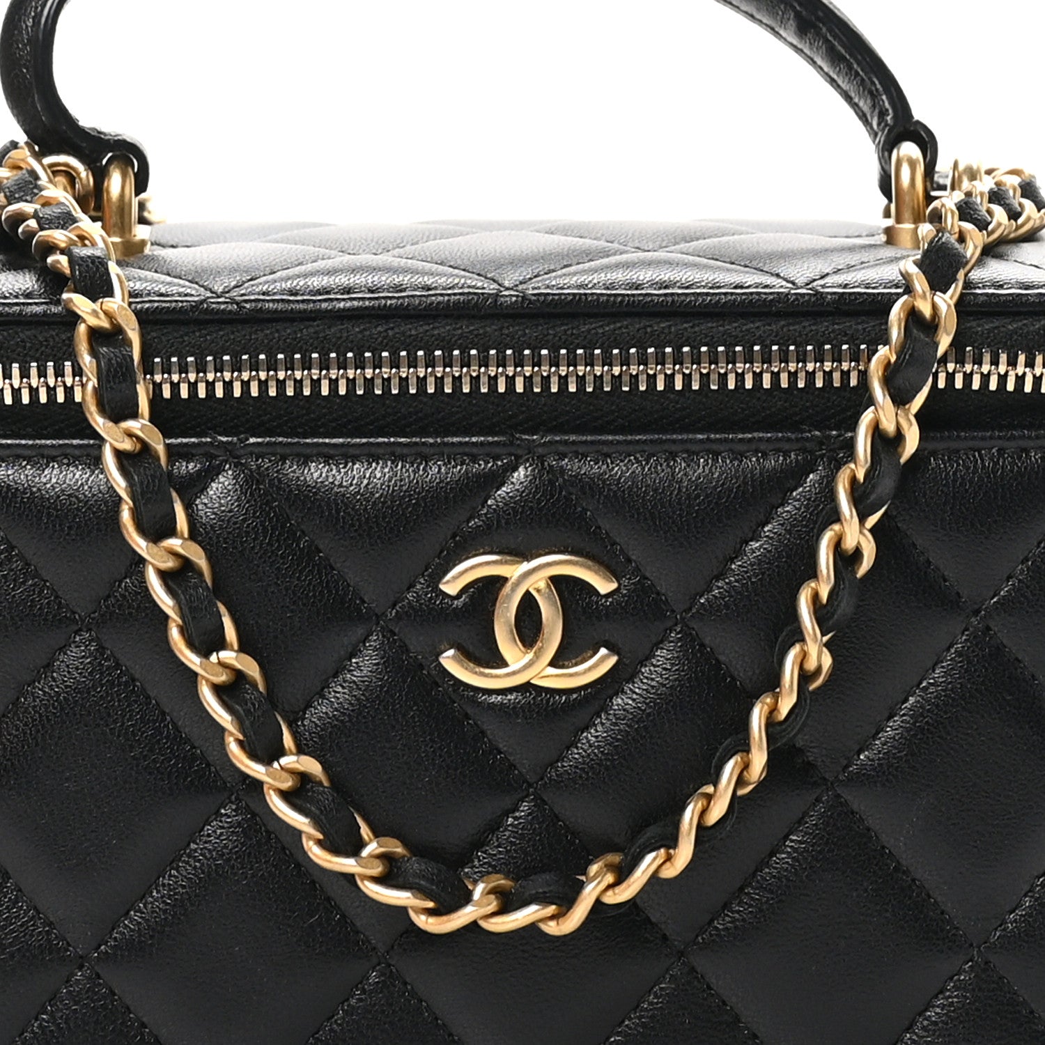 Lambskin Quilted Small Top Handle Vanity Case With Chain Black