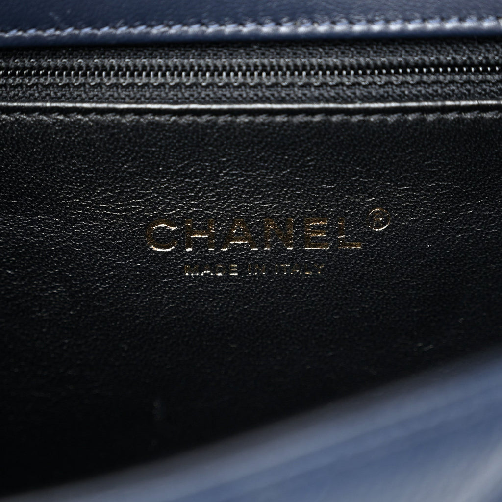 Caviar Quilted Small CC Filigree Flap Navy Black