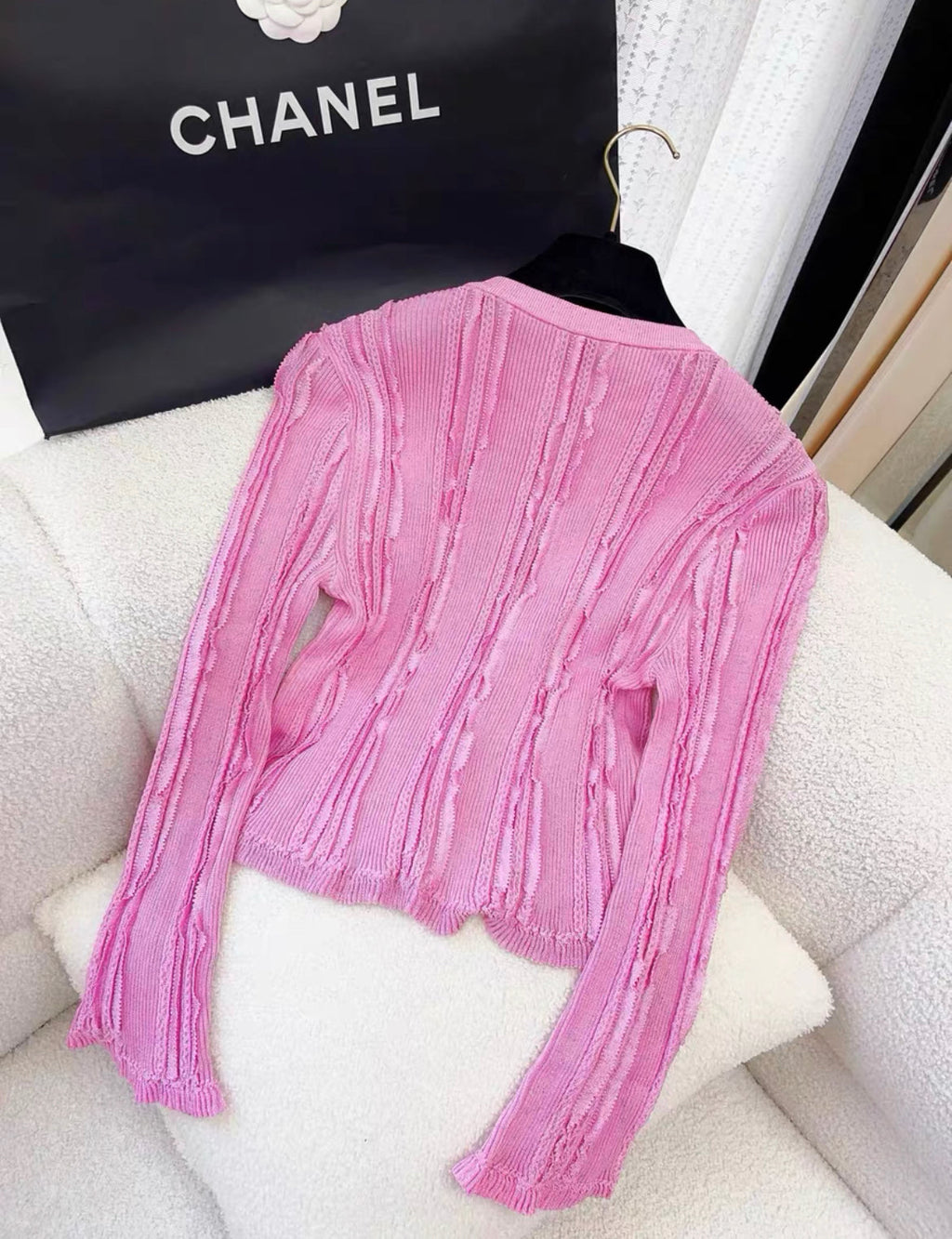 Chanel 23P Rose Crystal CC Buttons Viscose Cropped igan size 36