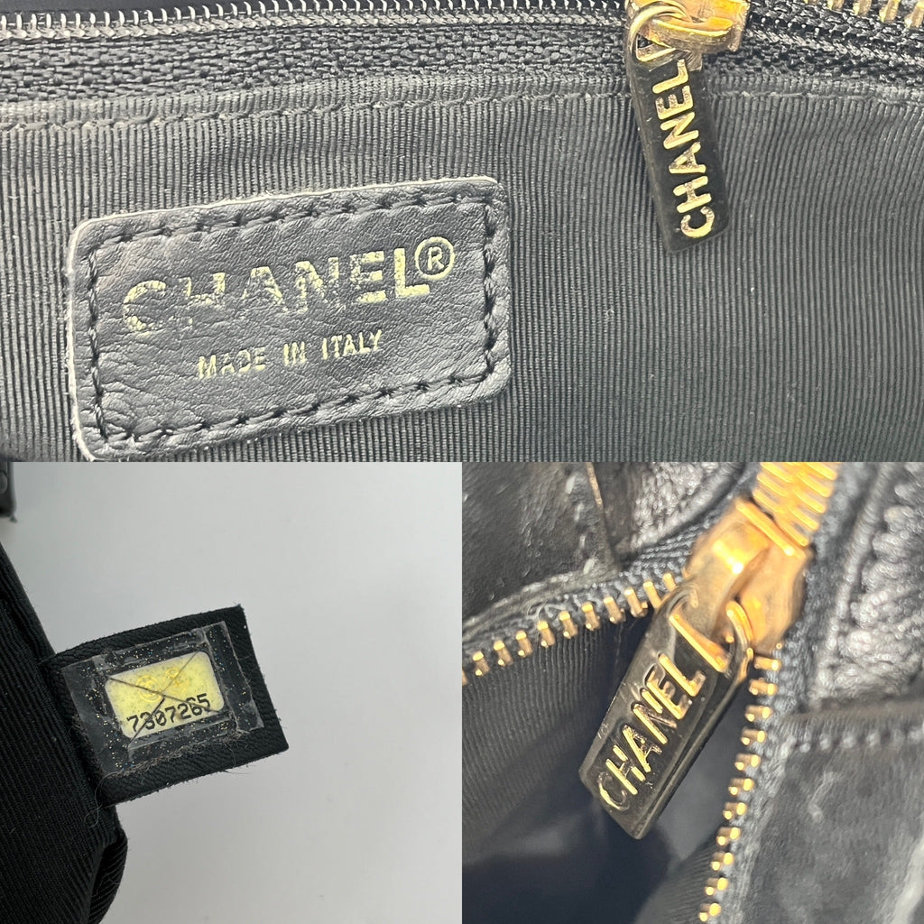 Vintage CHANEL Chocolate Bar Black Leather Shoulder  Bag