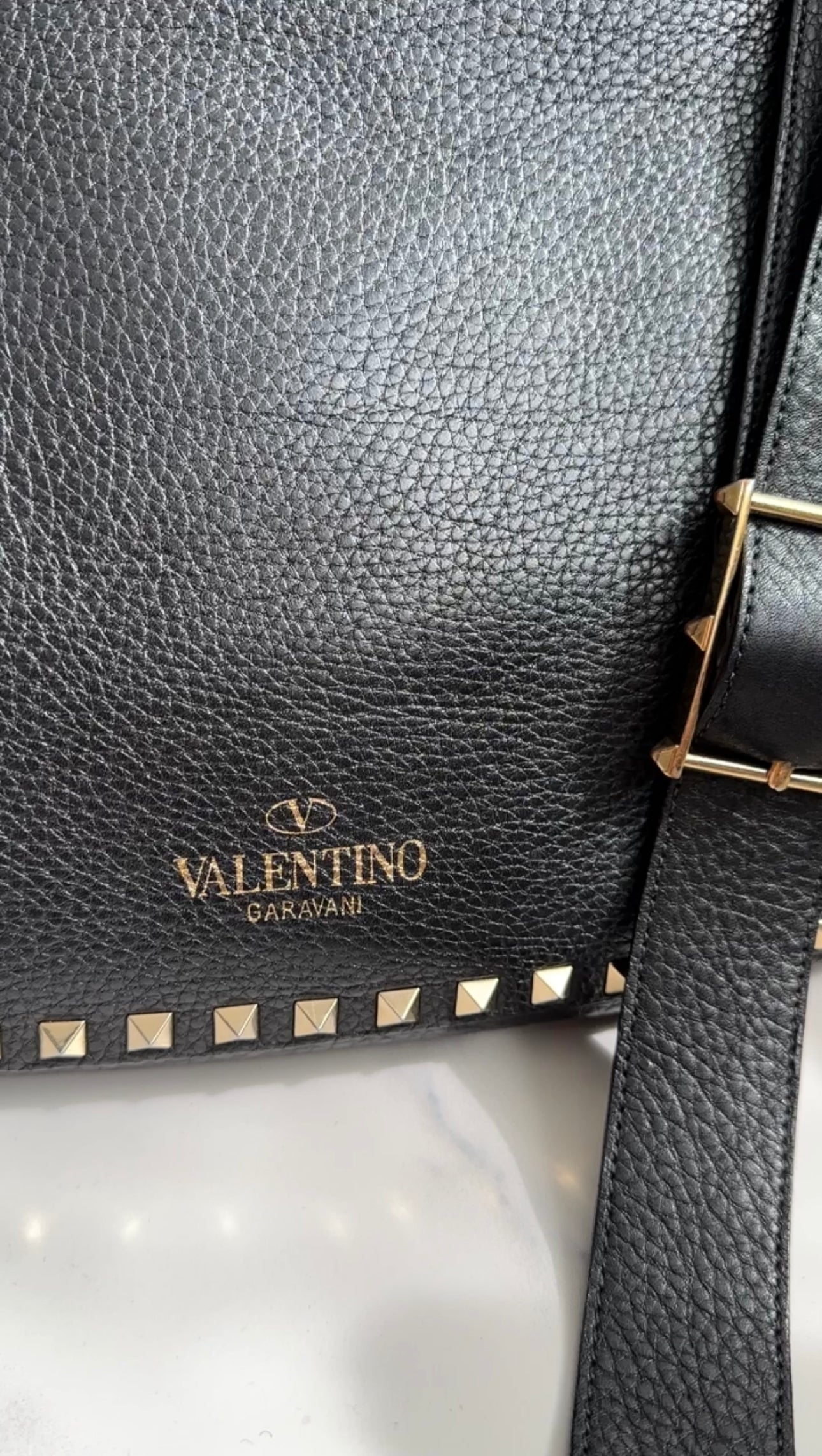 Valentino Garavani Black Grained Leather Rockstud Flip Lock Crossbody Messenger Bag
