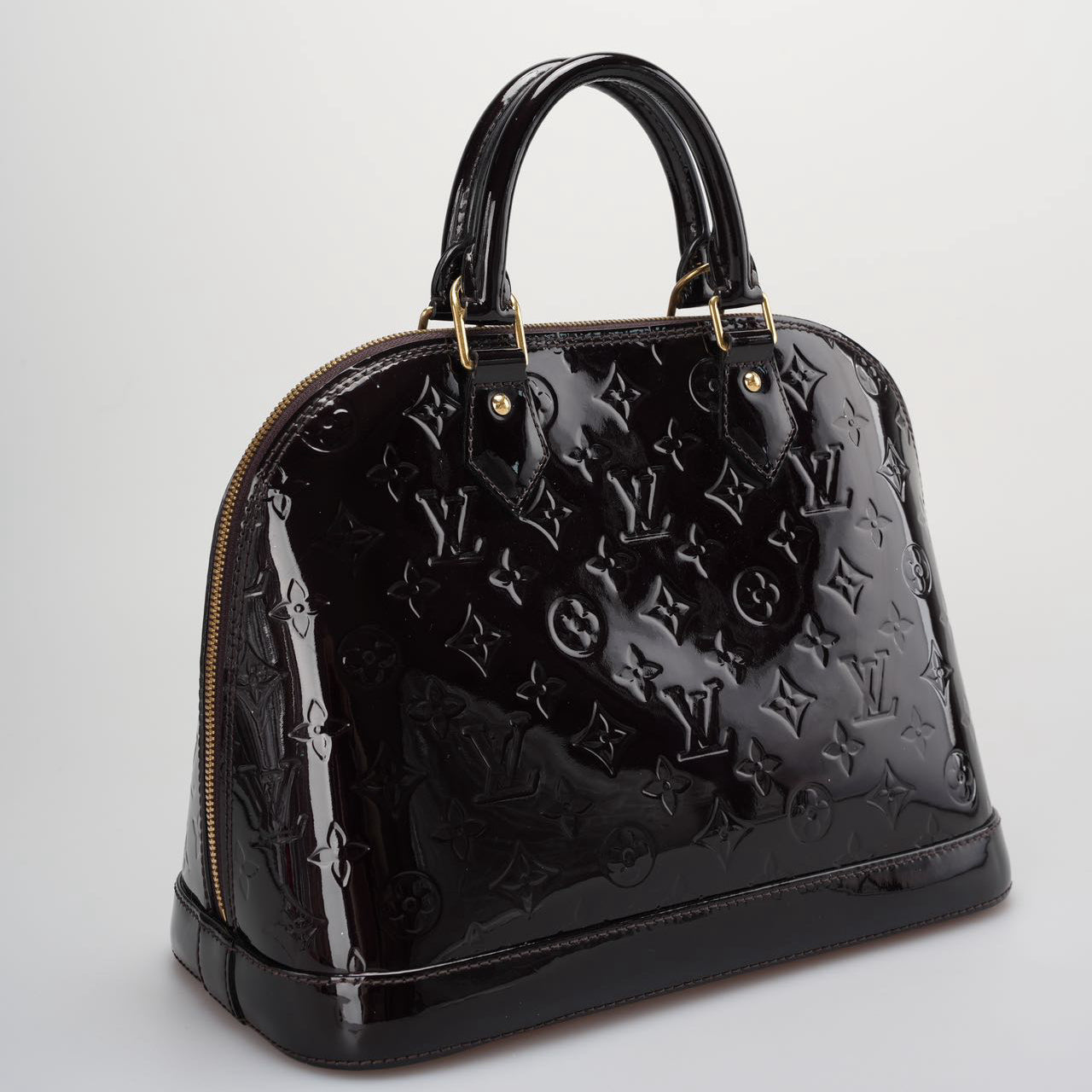 Louis Vuitton Alma PM in Vernis Leather Burgundy Color