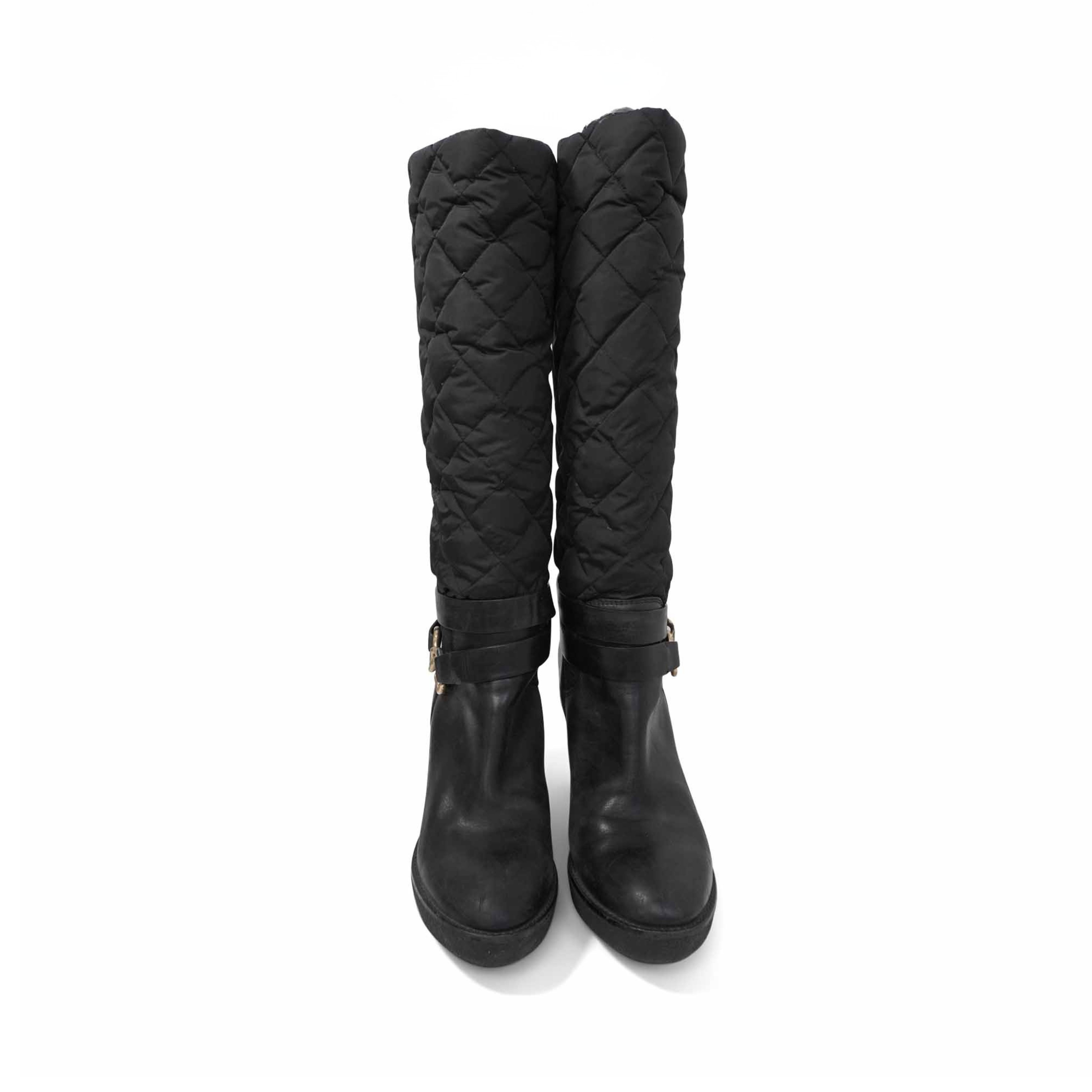 Moncler 'Cernobbio' Quilted Wedge Boots - Women's 38
