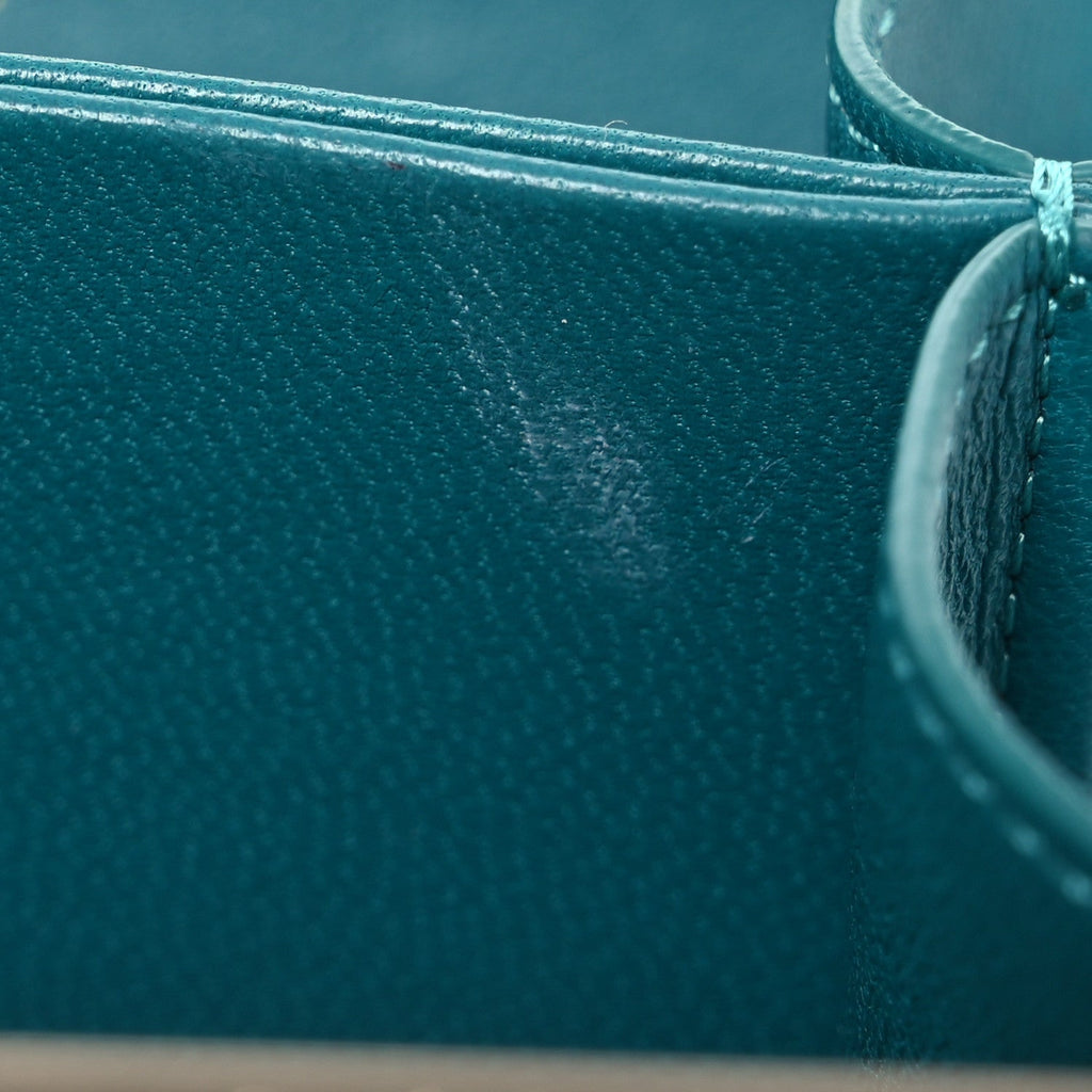 Lambskin Quilted Pearl CC Vanity Case Green