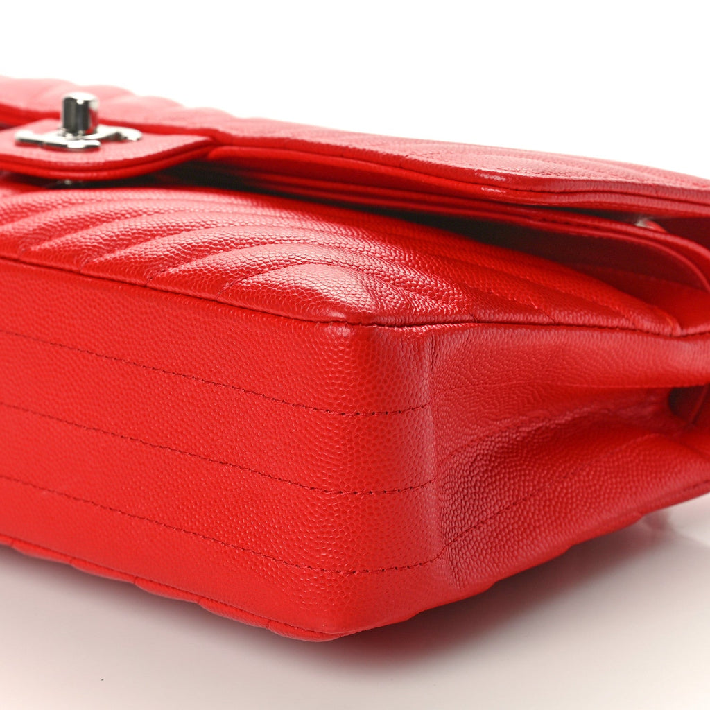 Caviar Chevron Quilted Medium Double Flap Red