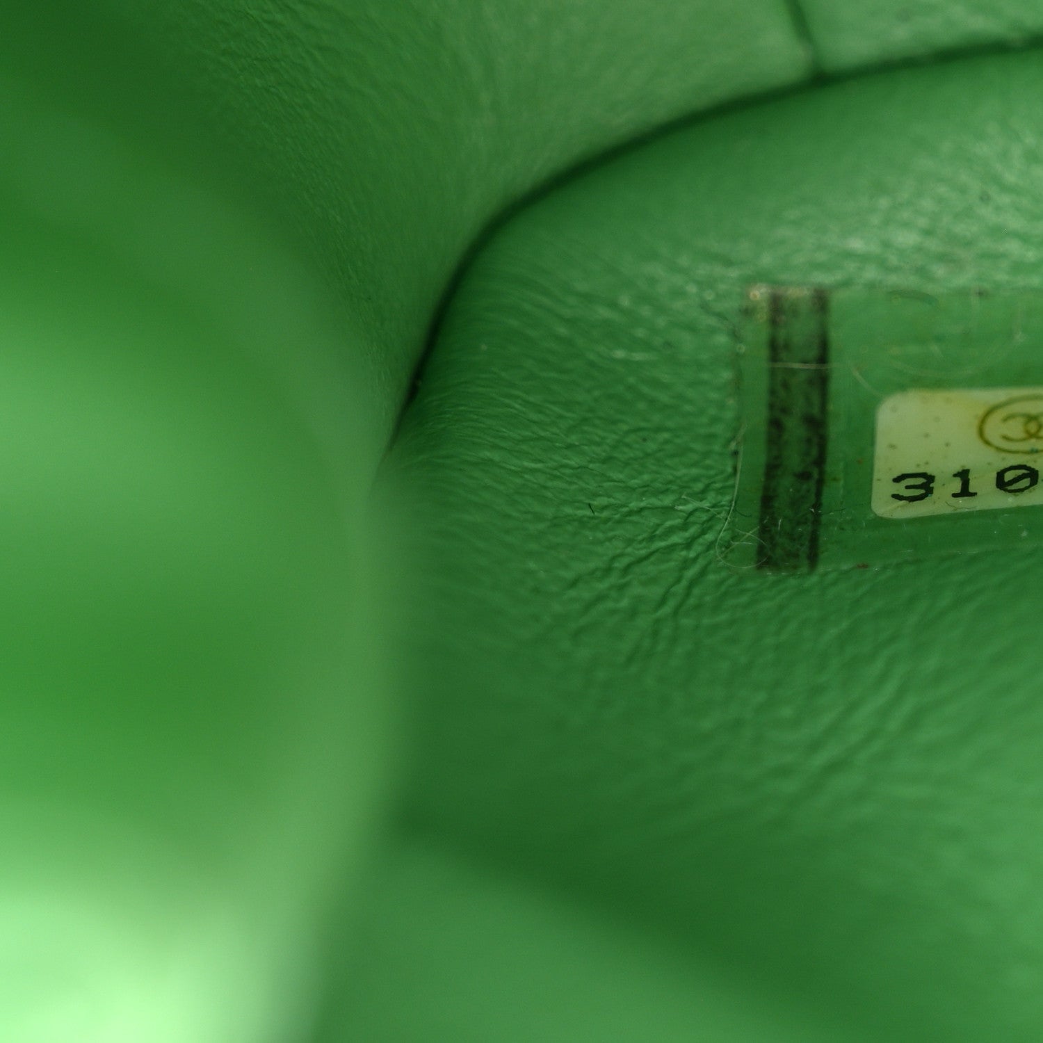 Shiny Lambskin Small Chain Is More Flap Green