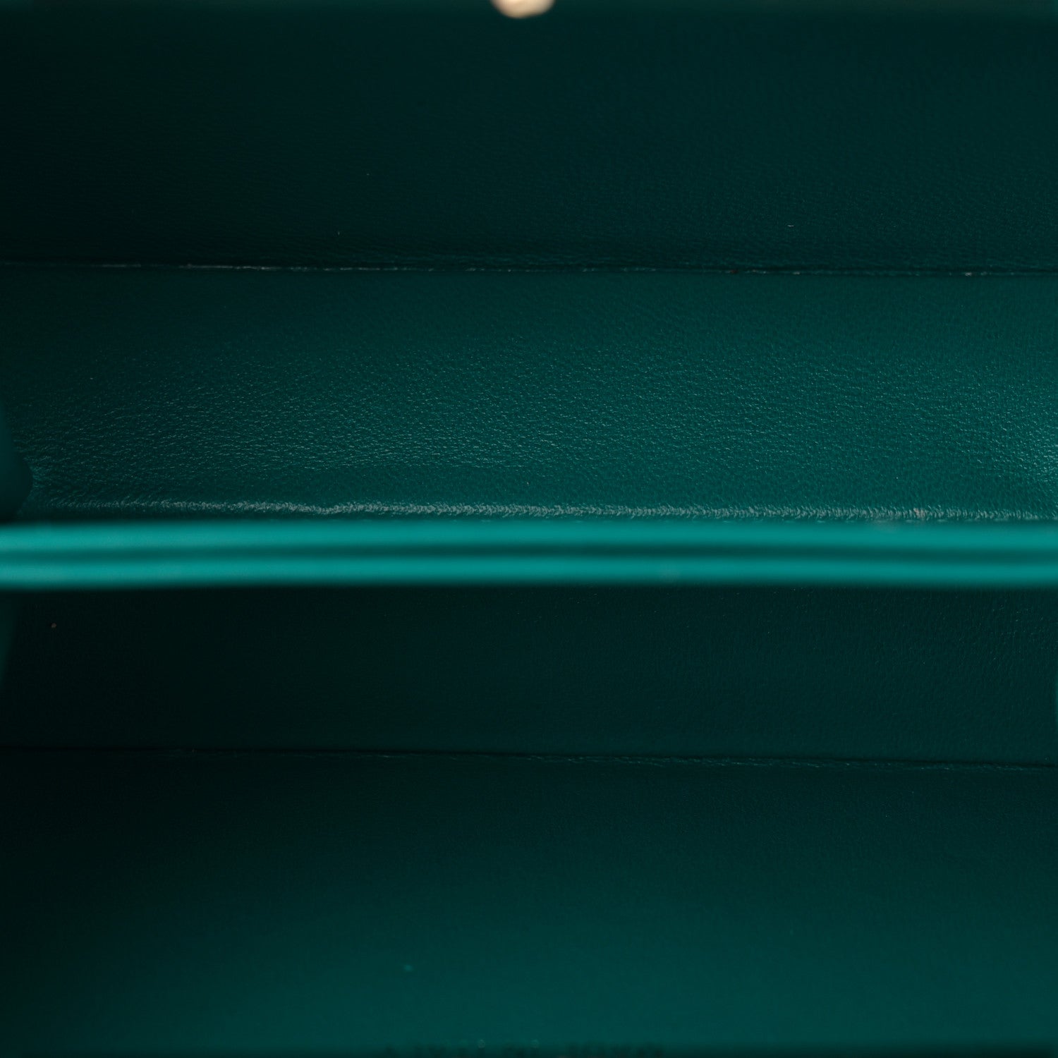 Lambskin Quilted Pearl CC Vanity Case Turquoise