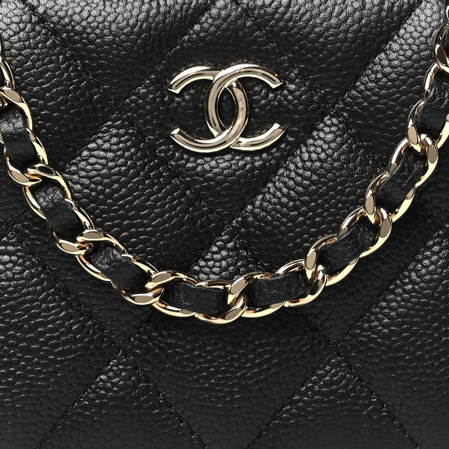 Caviar Quilted Small Top Handle Vanity Case Black