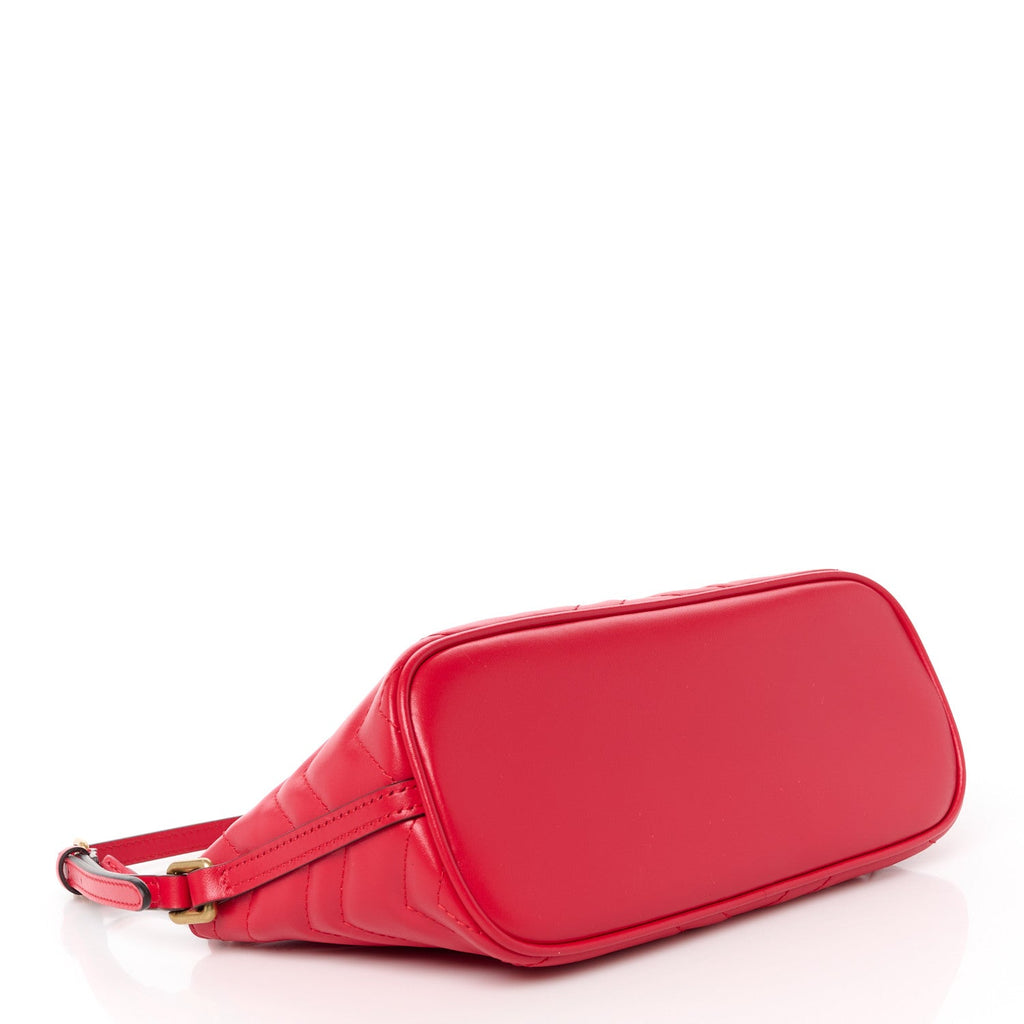 Calfskin Matelasse Chevron GG Marmont Sling Shoulder Bag Rosso
