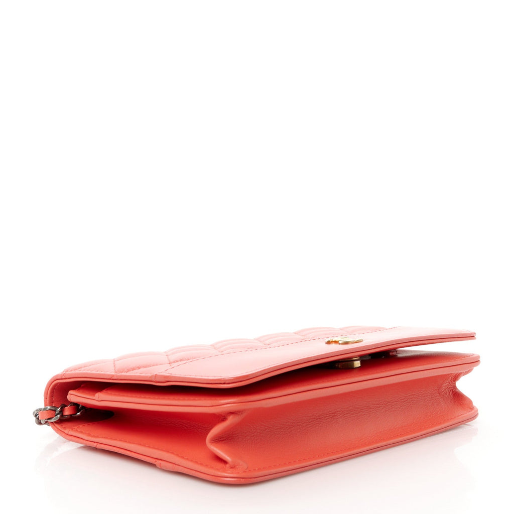 Aged Calfskin Quilted Gabrielle Wallet On Chain WOC  Orange